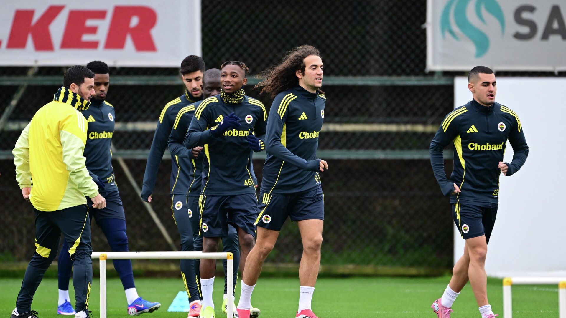 Fenerbahçe'nin Nottingham Forest maçı kamp kadrosu açıklandı: 7 eksik var