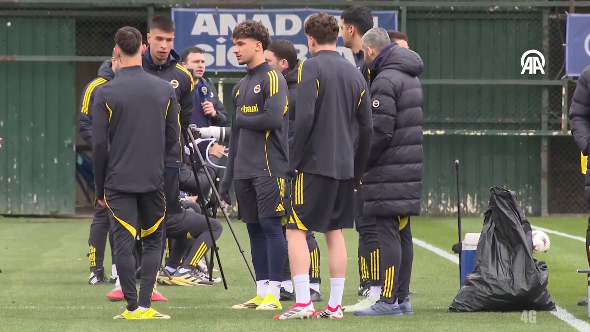 Fenerbahçe'nin yeni transferi ilk idmanına çıktı: Nottingham Forest maçı öncesi sahada