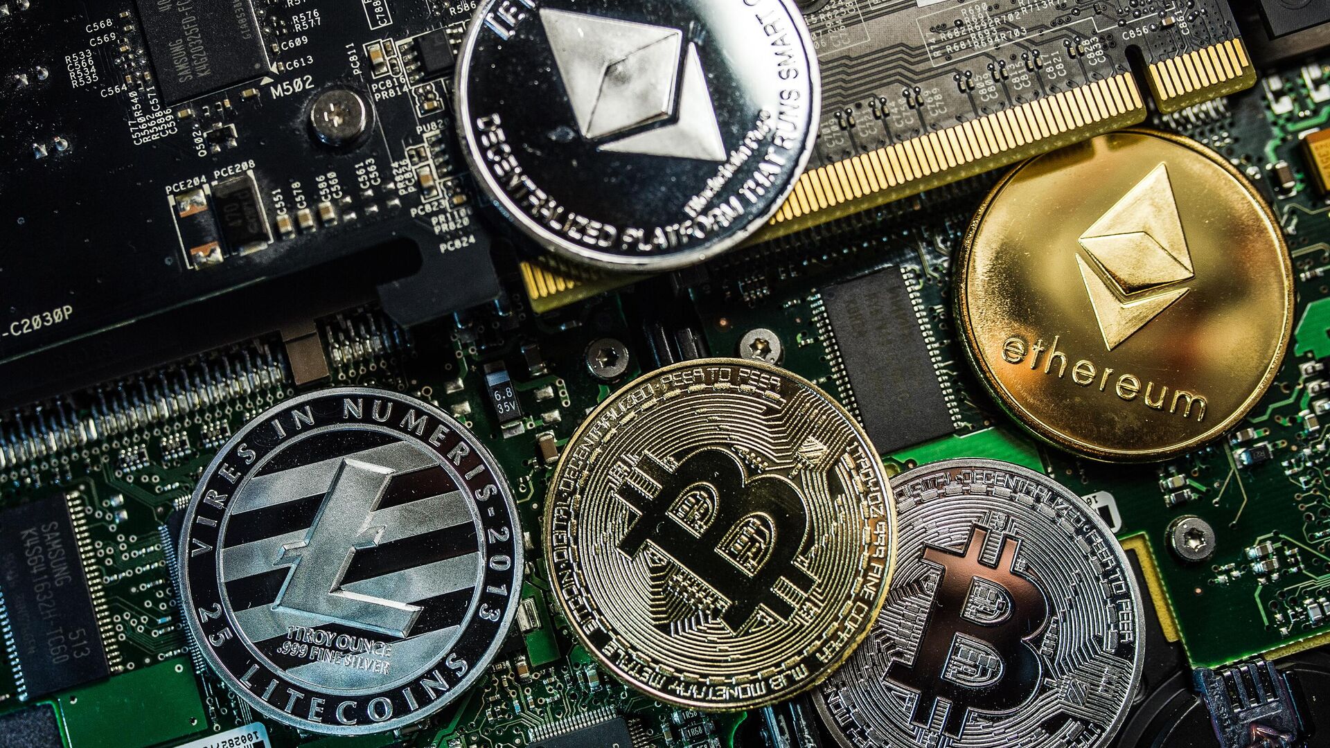 Bitcoin’de Trump rallisi, altın uzmanından ‘tek paylaşım çökertir’ uyarısı