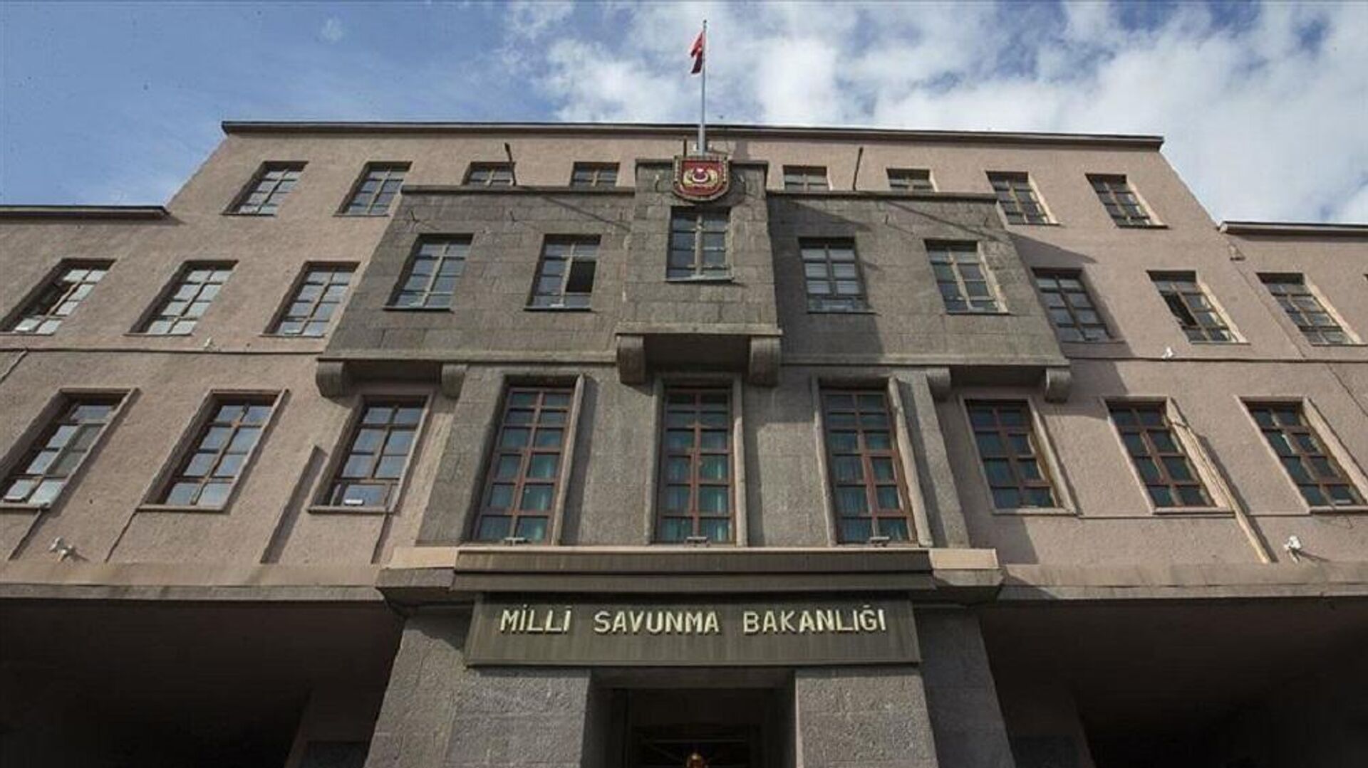 MSB'den Barış Pınarı açıklaması: 'Görev devam ediyor'
