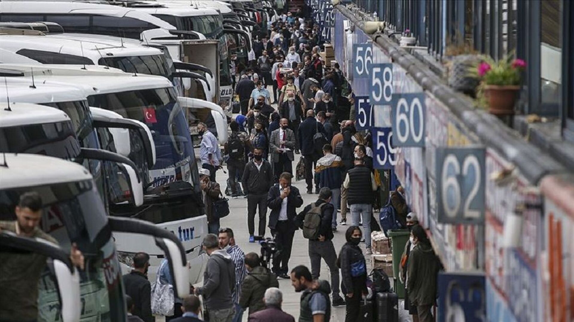 Otobüs seferlerinde bayram yoğunluğu başladı: 8 milyon yolcu bekleniyor