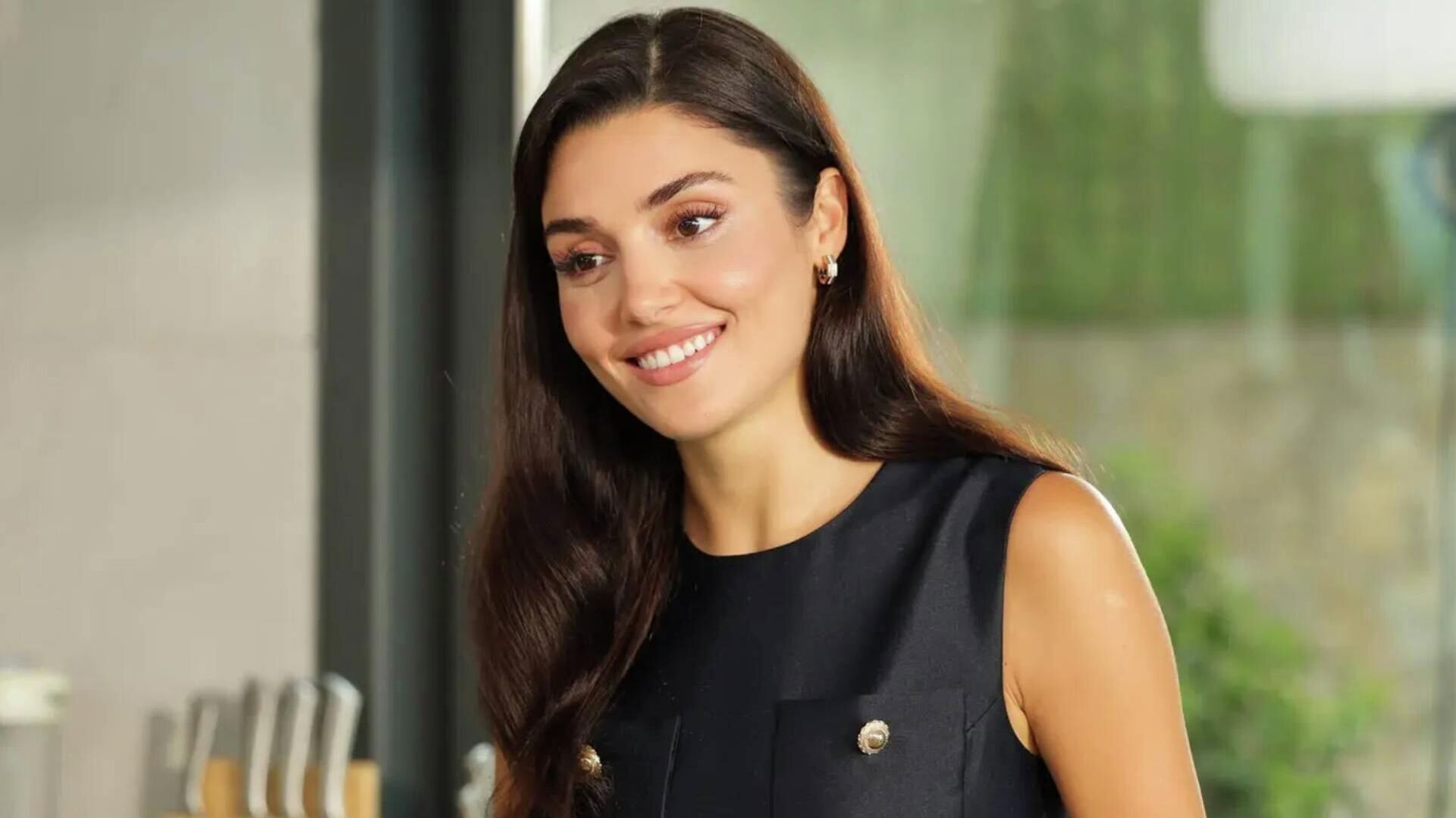 Yakalama kararı çıkarılmıştı: Hande Erçel gözaltına alındı