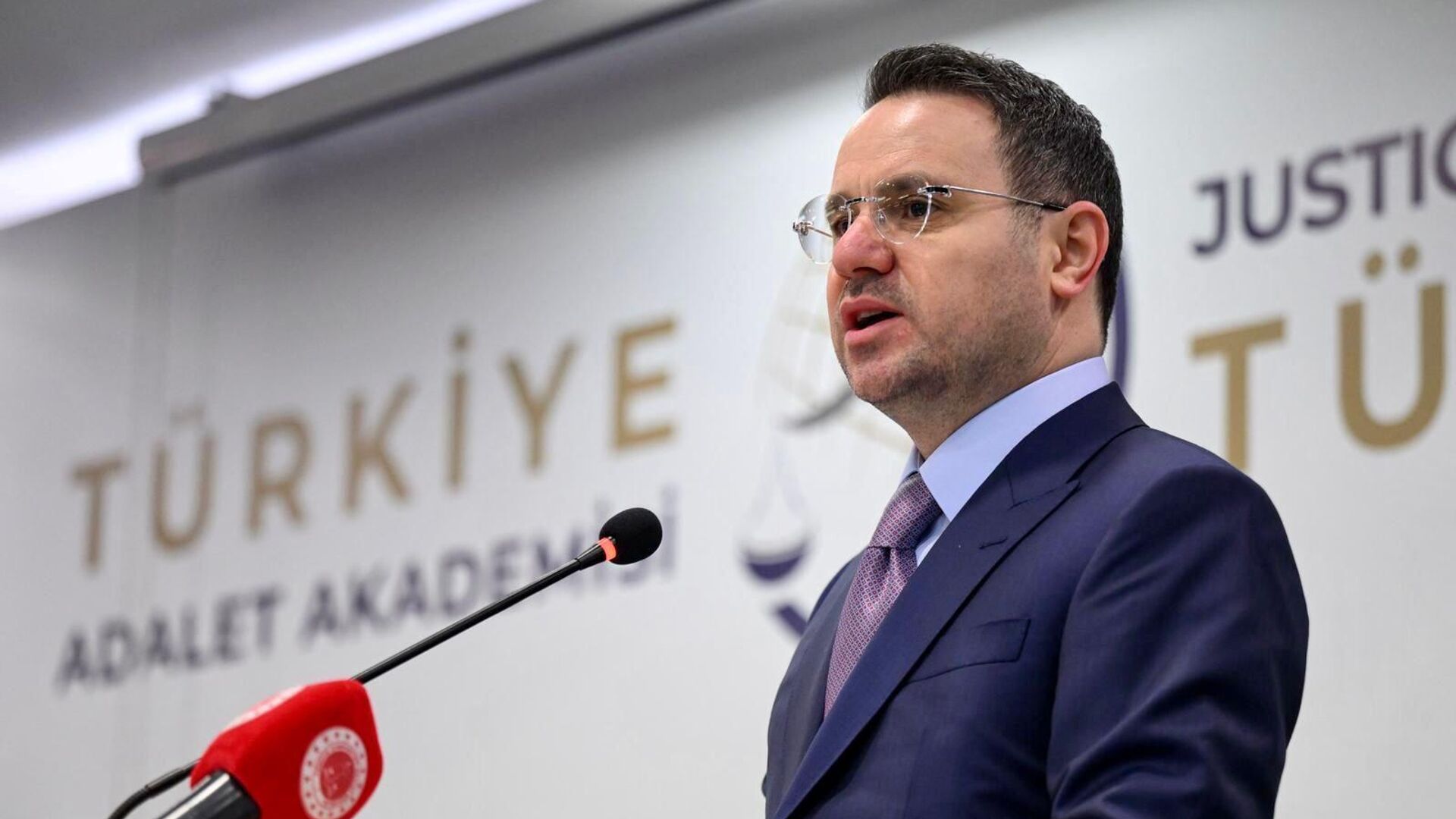 Bakan Gürlek: Adliye kapısı, adaletin ve eşitliğin kapısıdır