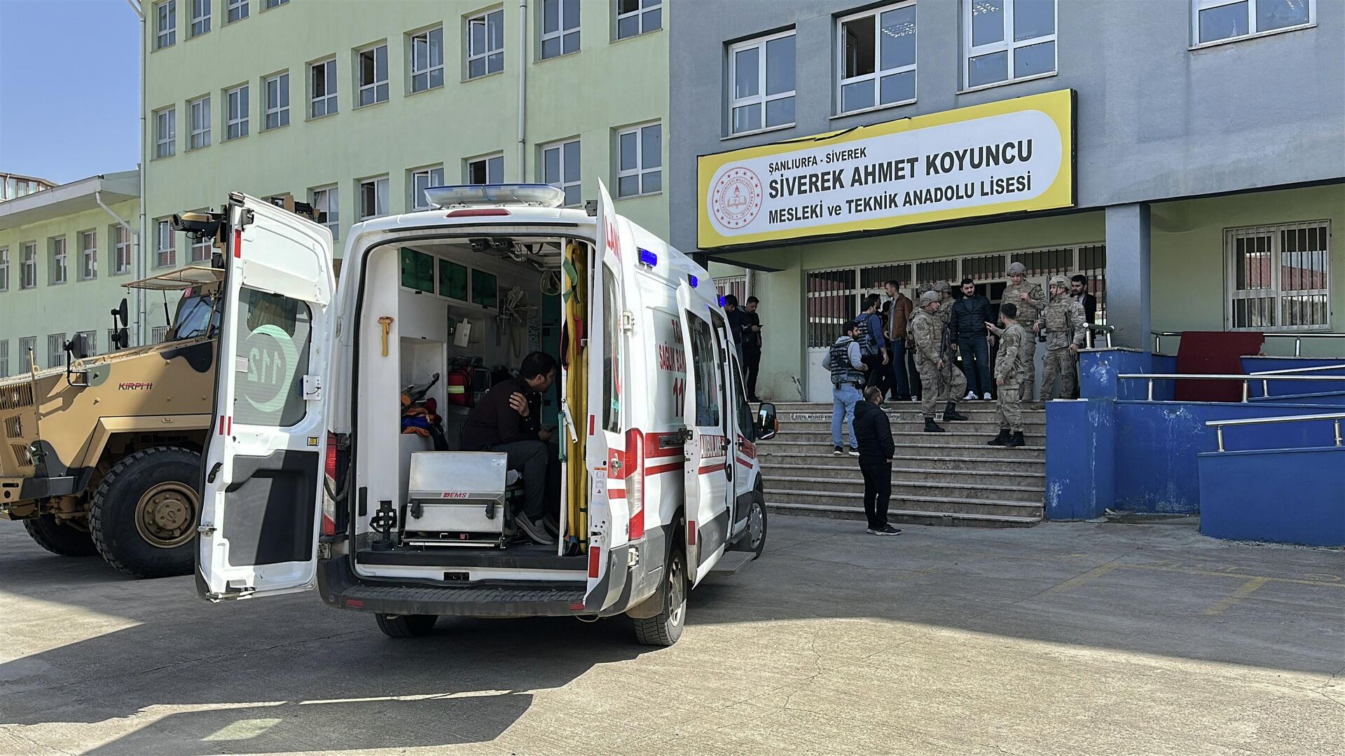 Liseye saldırı düzenlenmişti: Öğretmenler iş bırakma kararı aldı