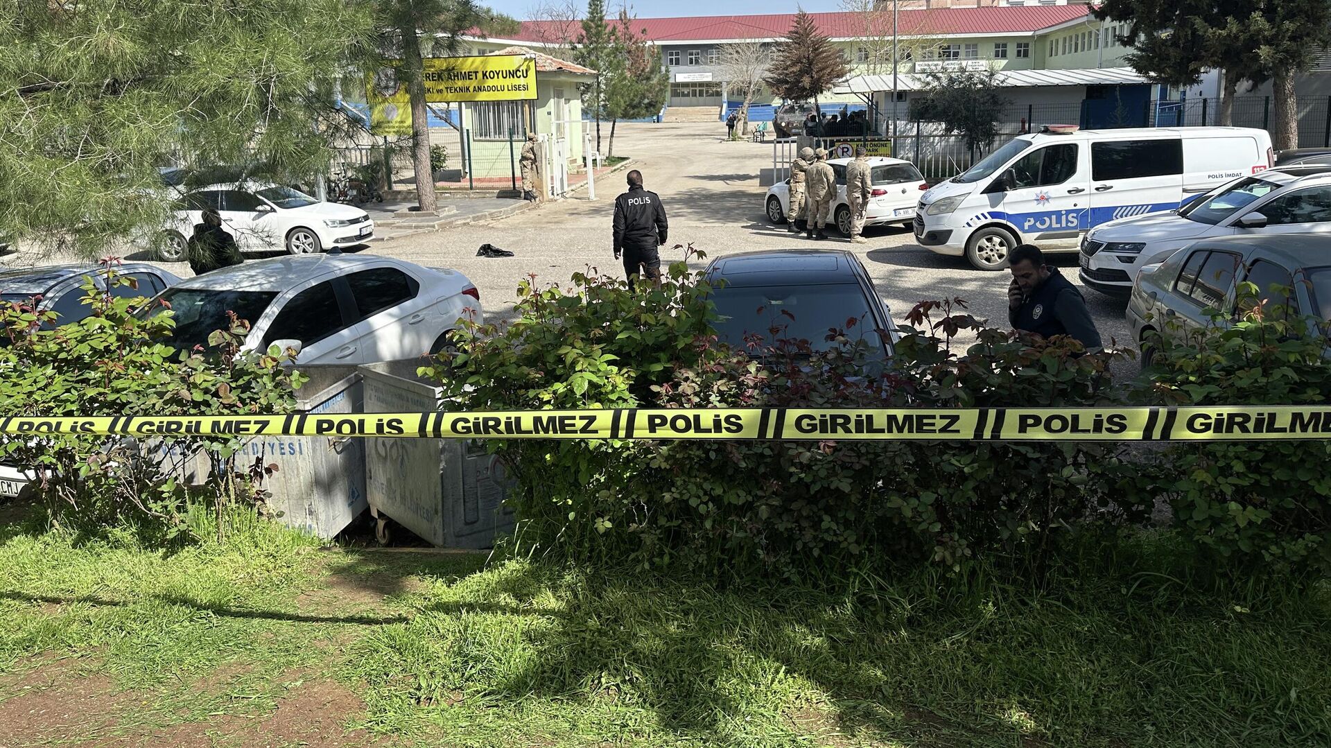 Okul saldırıları sonrası 940 hesaba engel, 83 gözaltı kararı