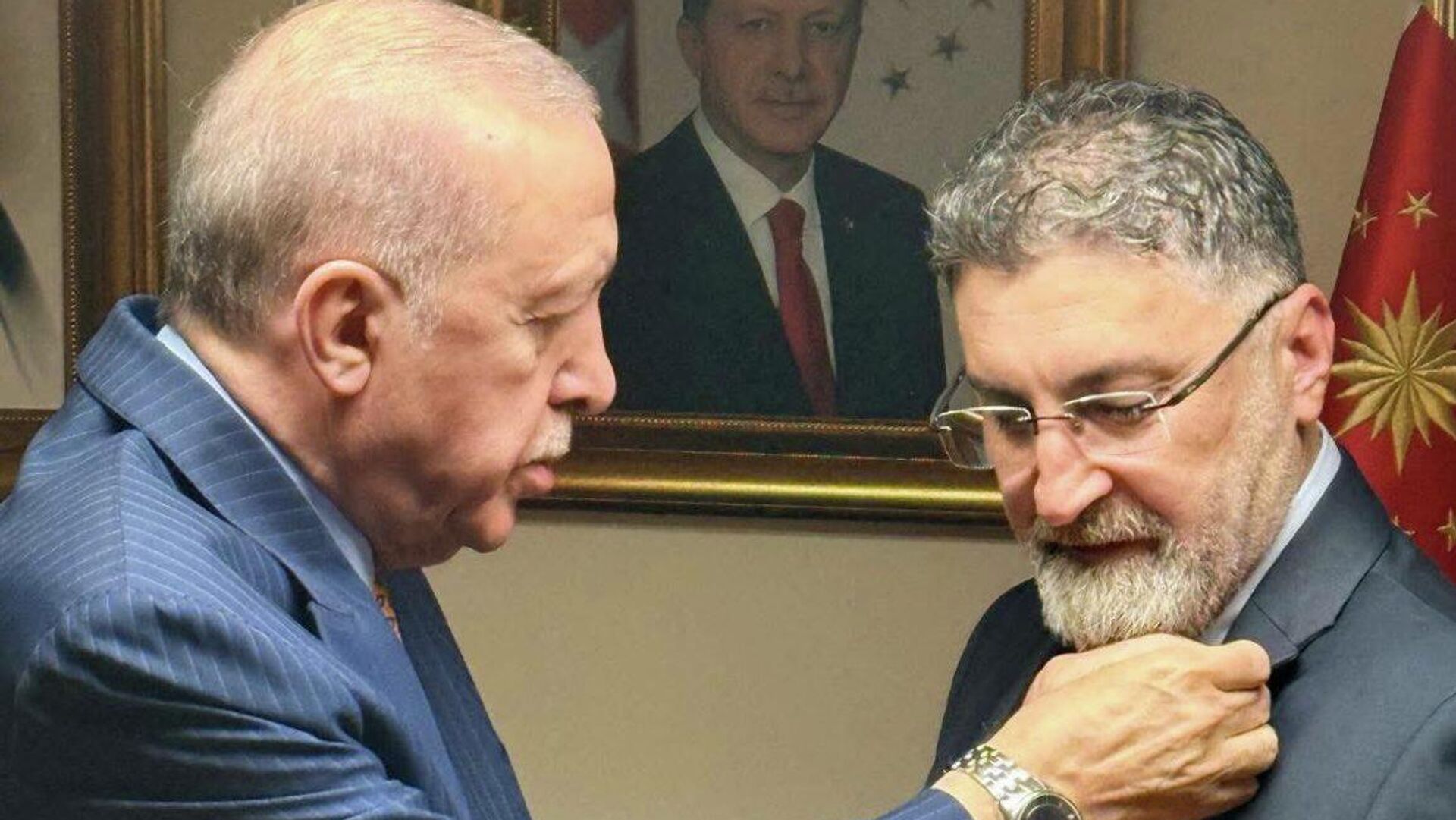 CHP'den AK Parti'ye geçmişti: Serik Belediye Başkanı Kumbul'un evine silahlı saldırı iddialarına yalanlama