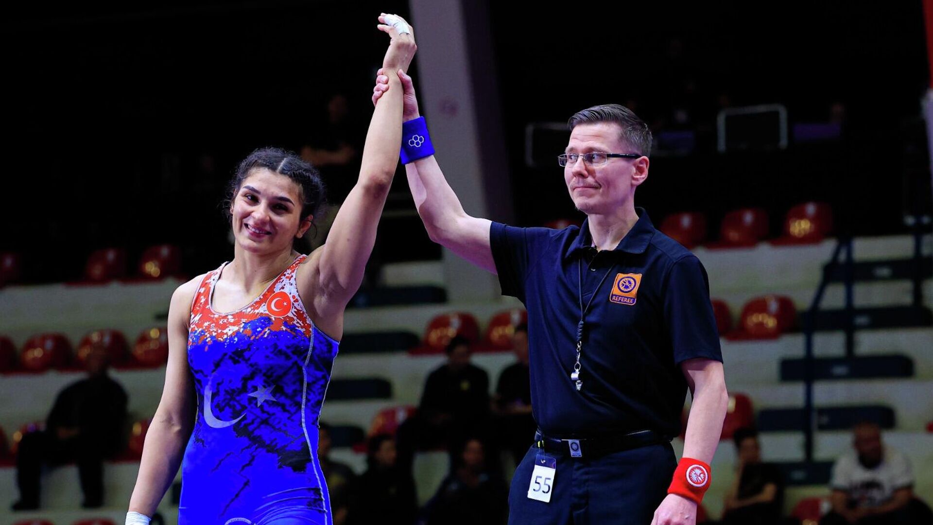 Milli güreşçi Nesrin Baş, Avrupa şampiyonu oldu