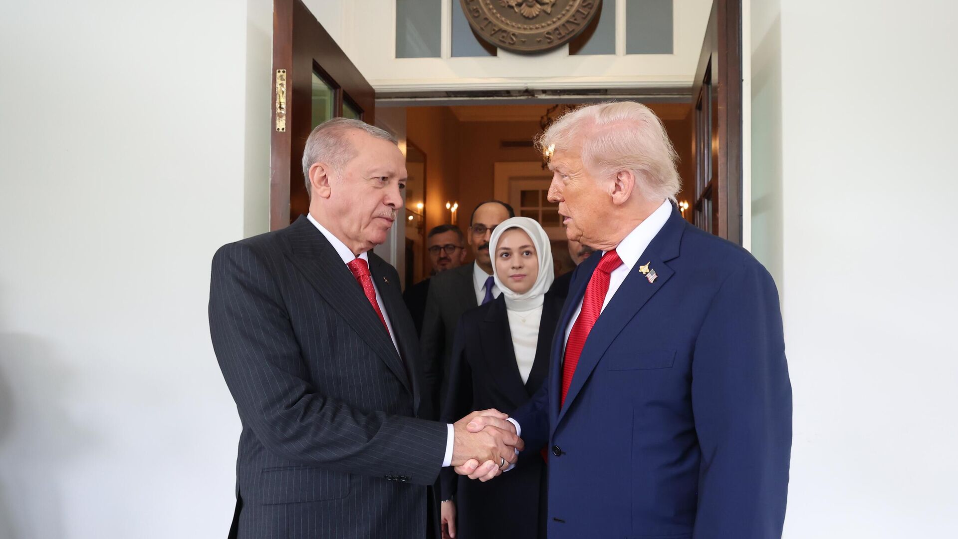 Cumhurbaşkanı Erdoğan Trump'a geçmiş olsun mesajı paylaştı