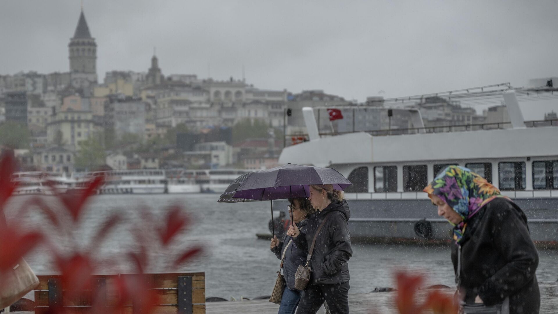 AKOM ‘dikkat’ diyerek uyardı: İstanbul’a soğuk ve yağışlı hava geliyor