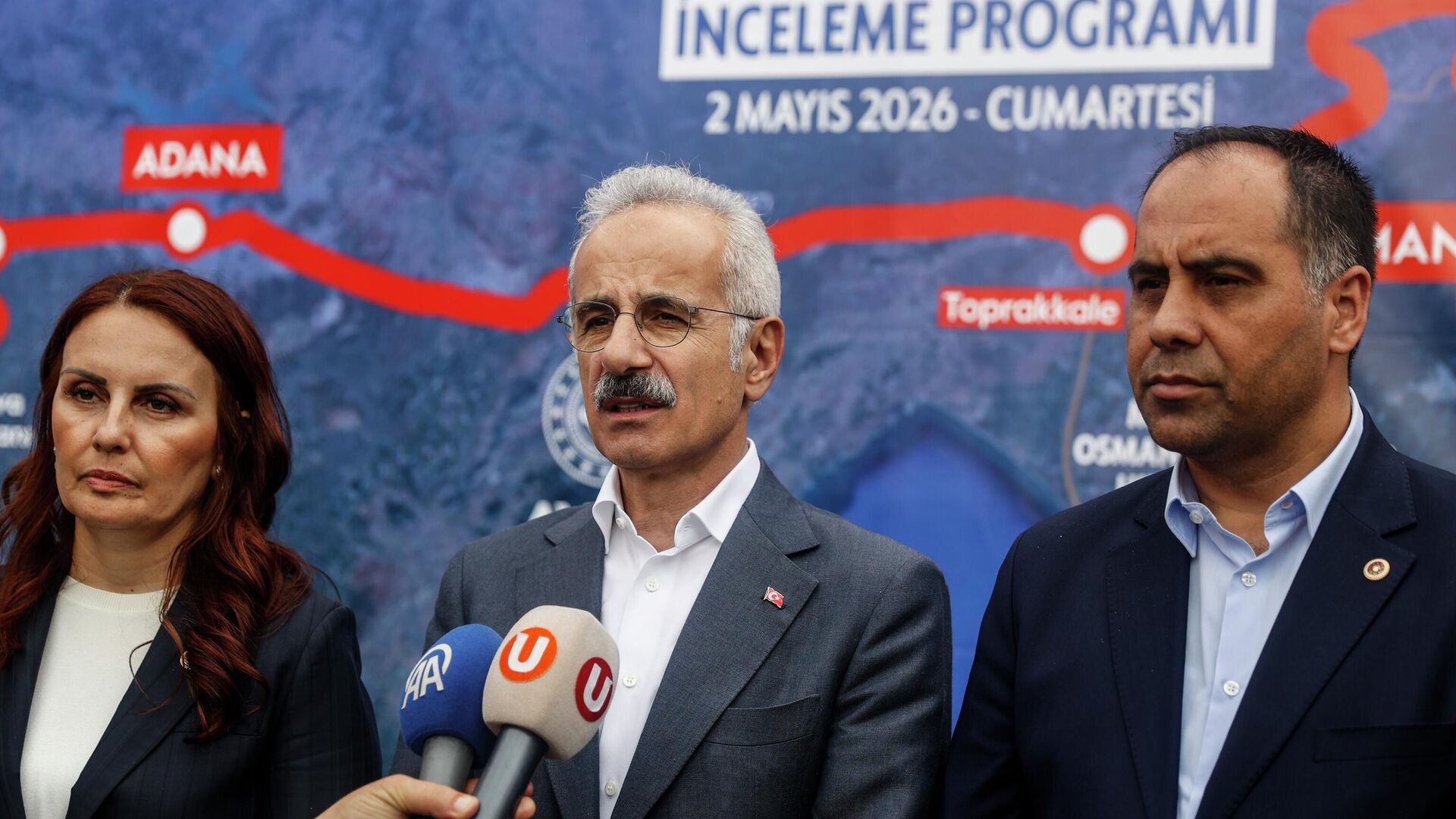 Bakan Uraloğlu: Bu hat ile 6.5 saat olan seyahat süresi 2.5 saate inecek