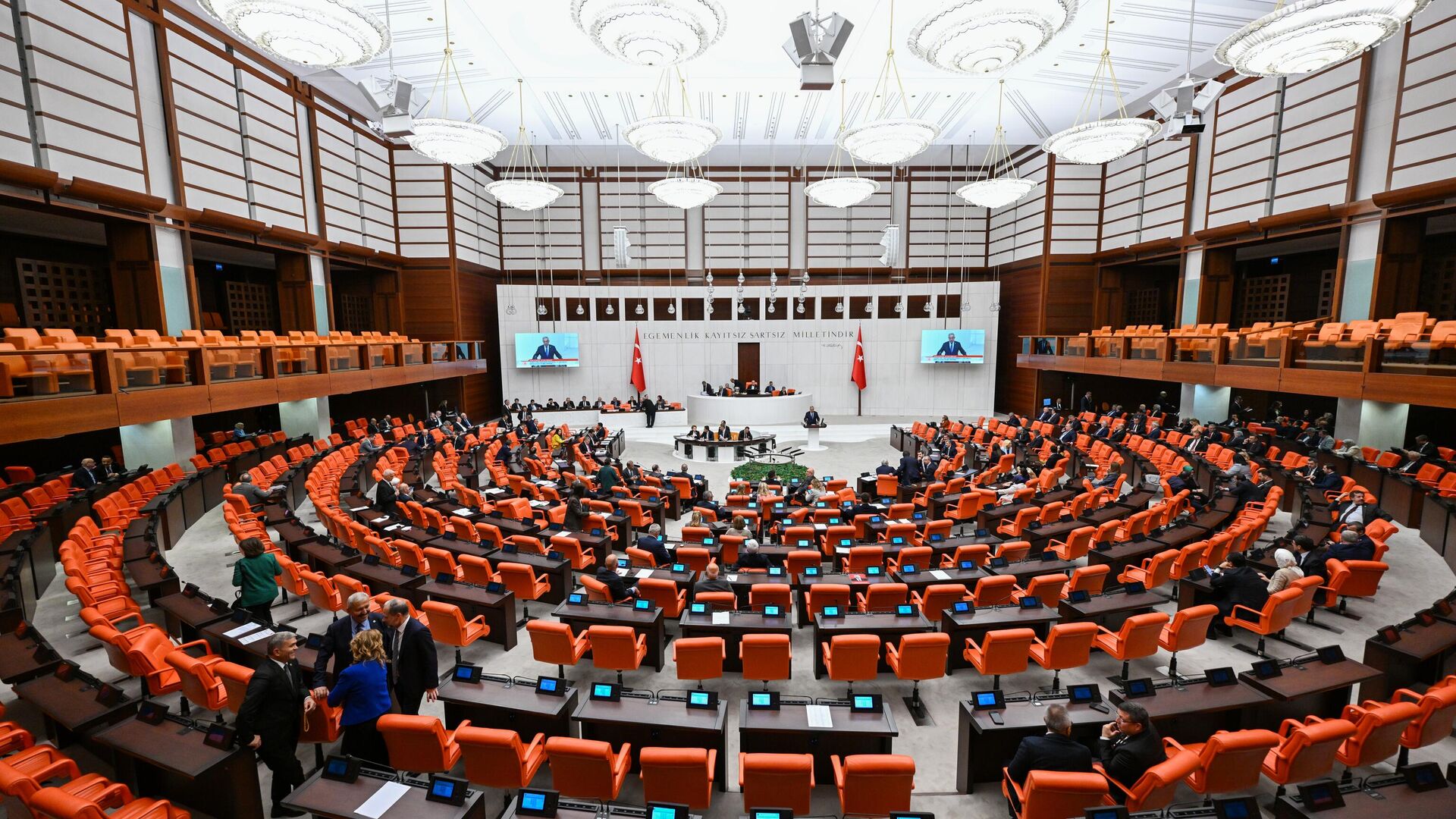 Fahiş site aidatlarına yönelik düzenlemeleri içeren kanun teklifi TBMM Genel Kurulu'nda kabul edildi
