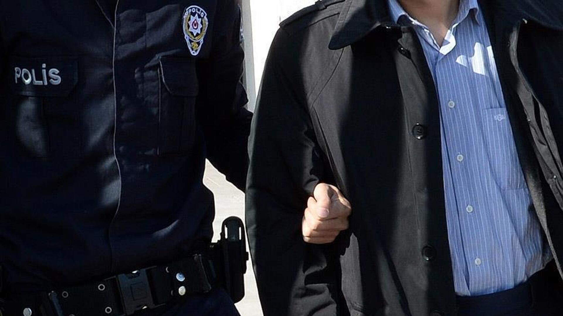 Eskişehir Tepebaşı Belediyesi'ne yönelik operasyonda 23 gözaltı: Toprağa gömülü oda bulundu