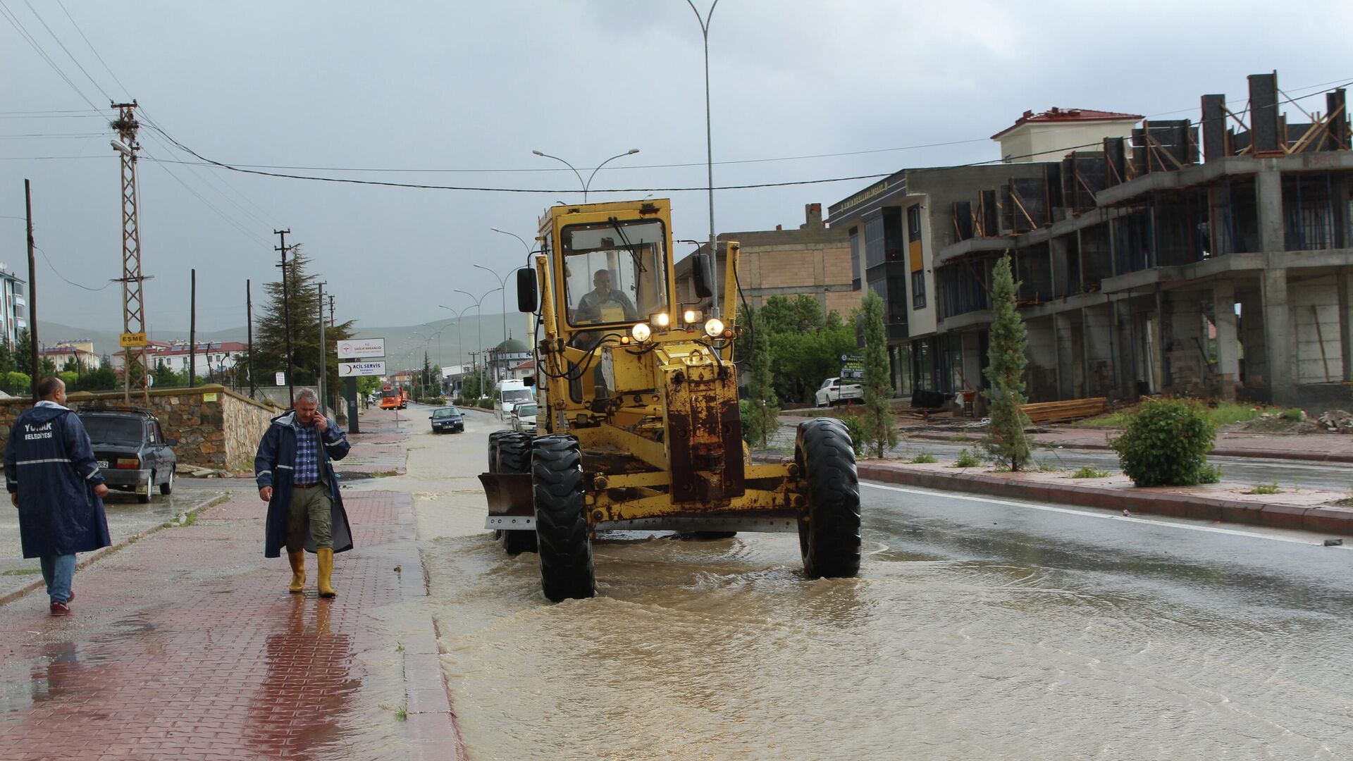 Konya'da sağanak sonrası sel: Bazı mahalleler sular altında kaldı