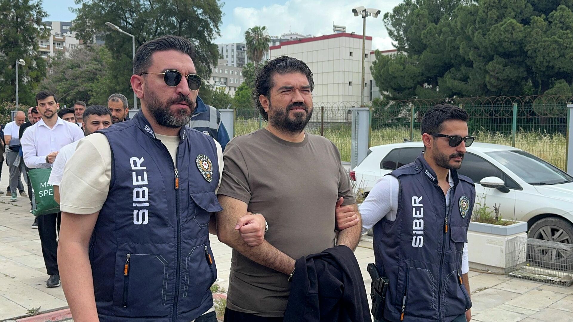 Rasim Ozan Kütahyalı'nın cezaevi değiştirildi