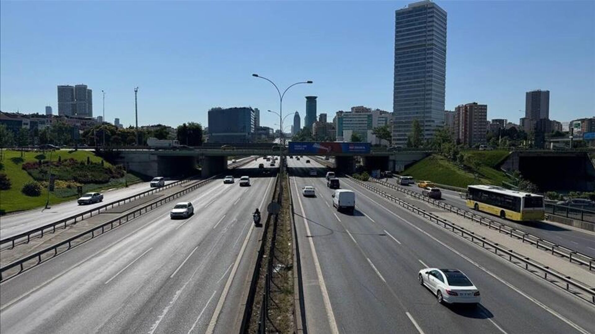 İstanbul'da bayram tatili etkisi: Mega kentte trafik yoğunluğu yüzde 31'e indi