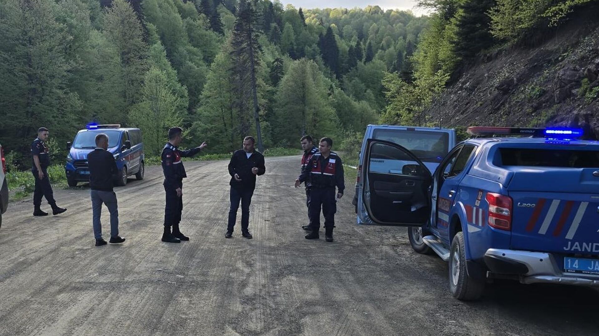 Düzce’de cinayet şüphesi: Dere yatağında erkek cesedi bulundu