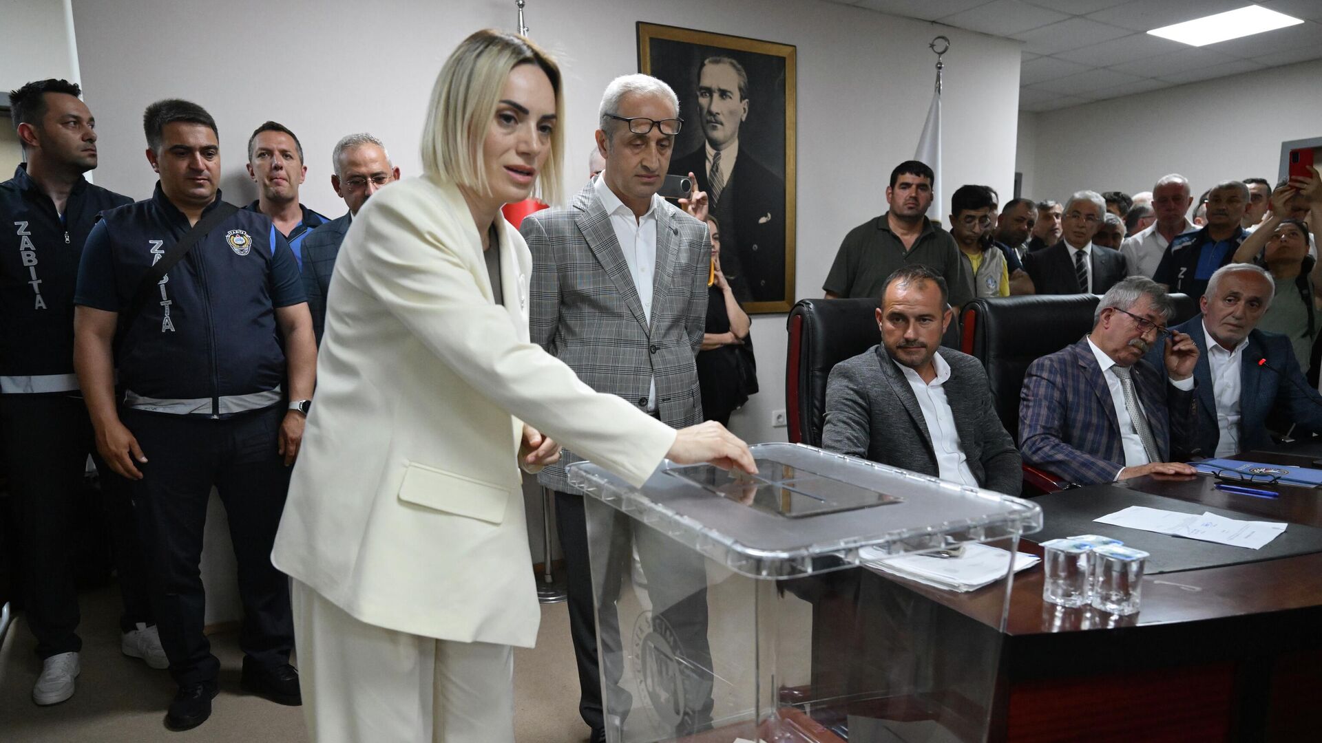Belediye Başkanı tutuklanmıştı: Akçakoca'da belediye CHP'den AK Parti'ye geçti