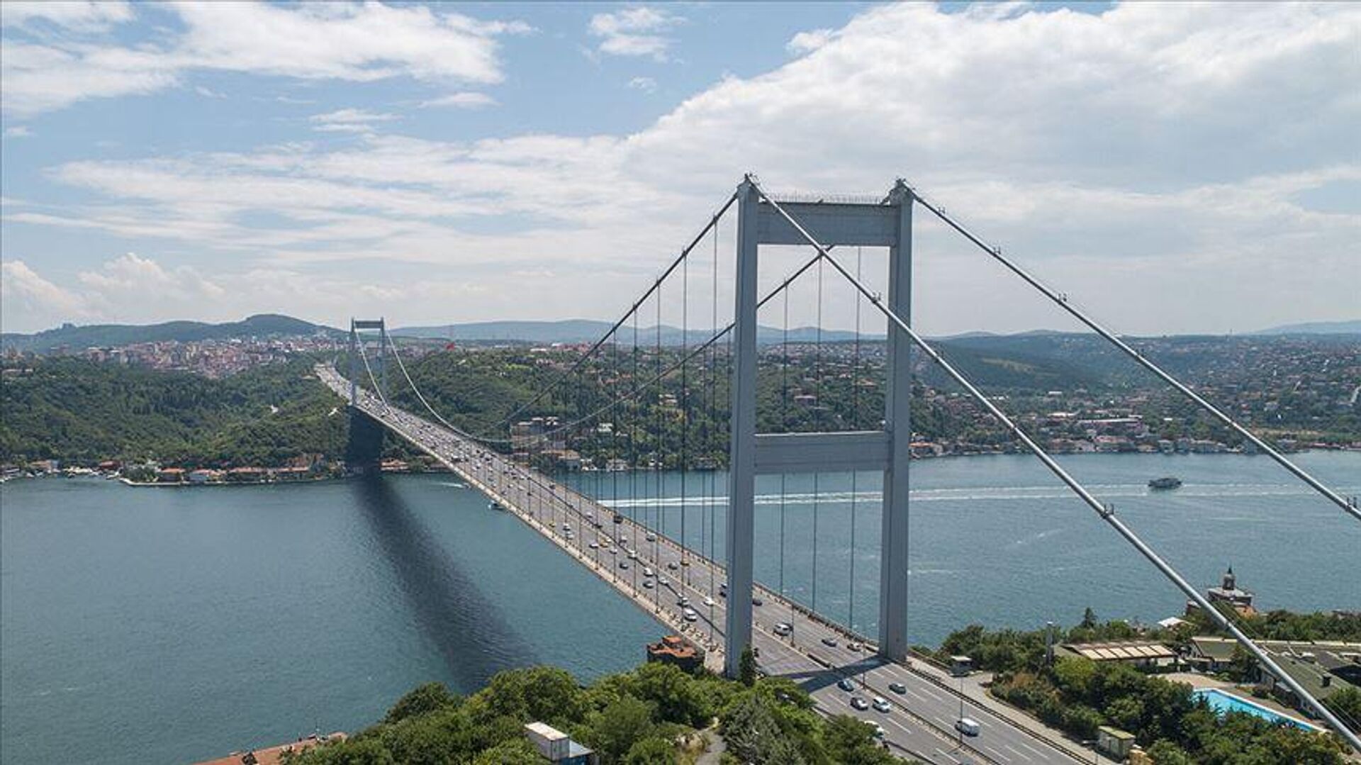 İstanbul Boğazı’nda gemi trafiği durduruldu