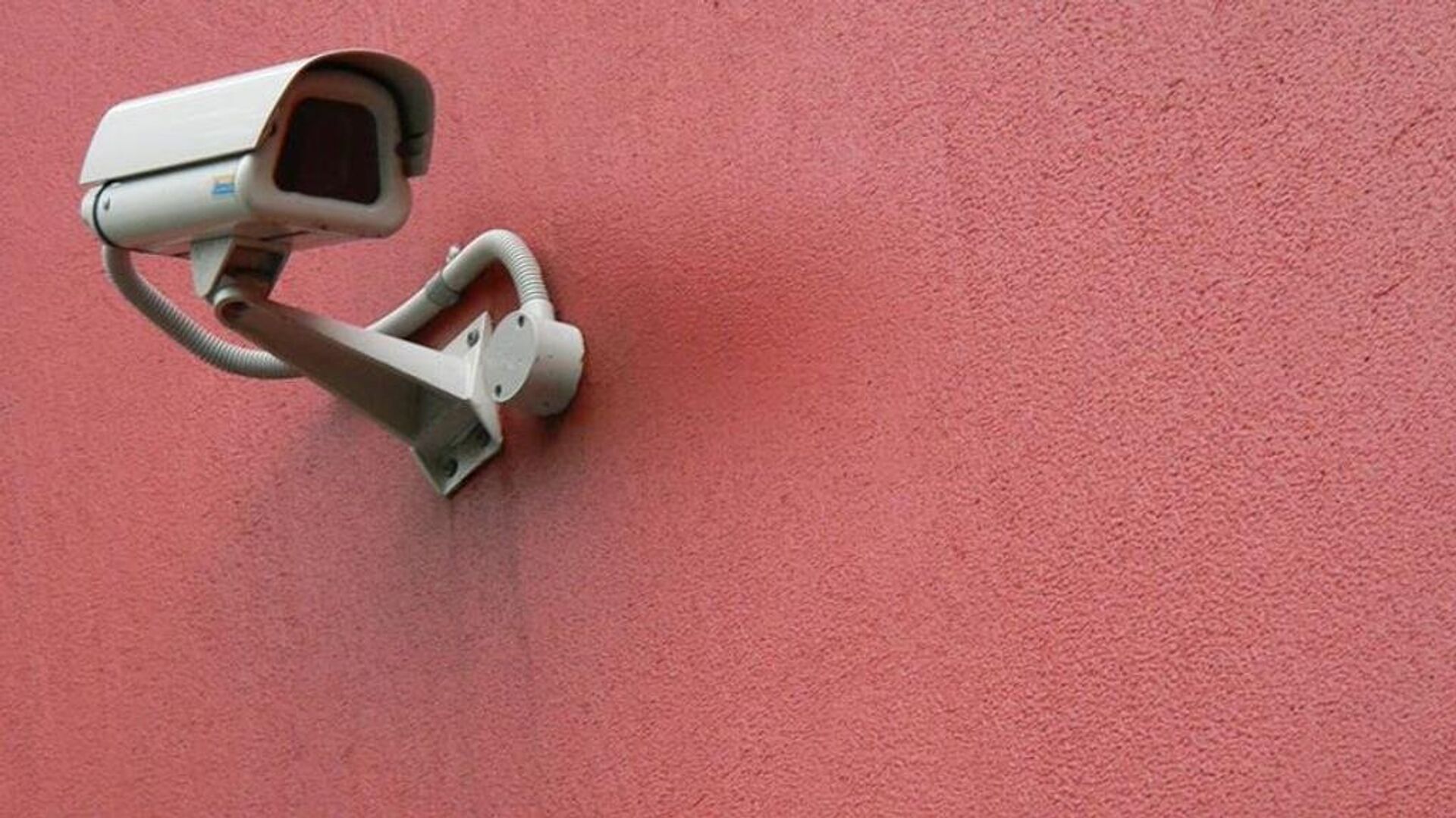 KVKK'dan güvenlik kamerası uyarısı: İş yeri ve apartmanlarda amaç dışı kullanım yasak