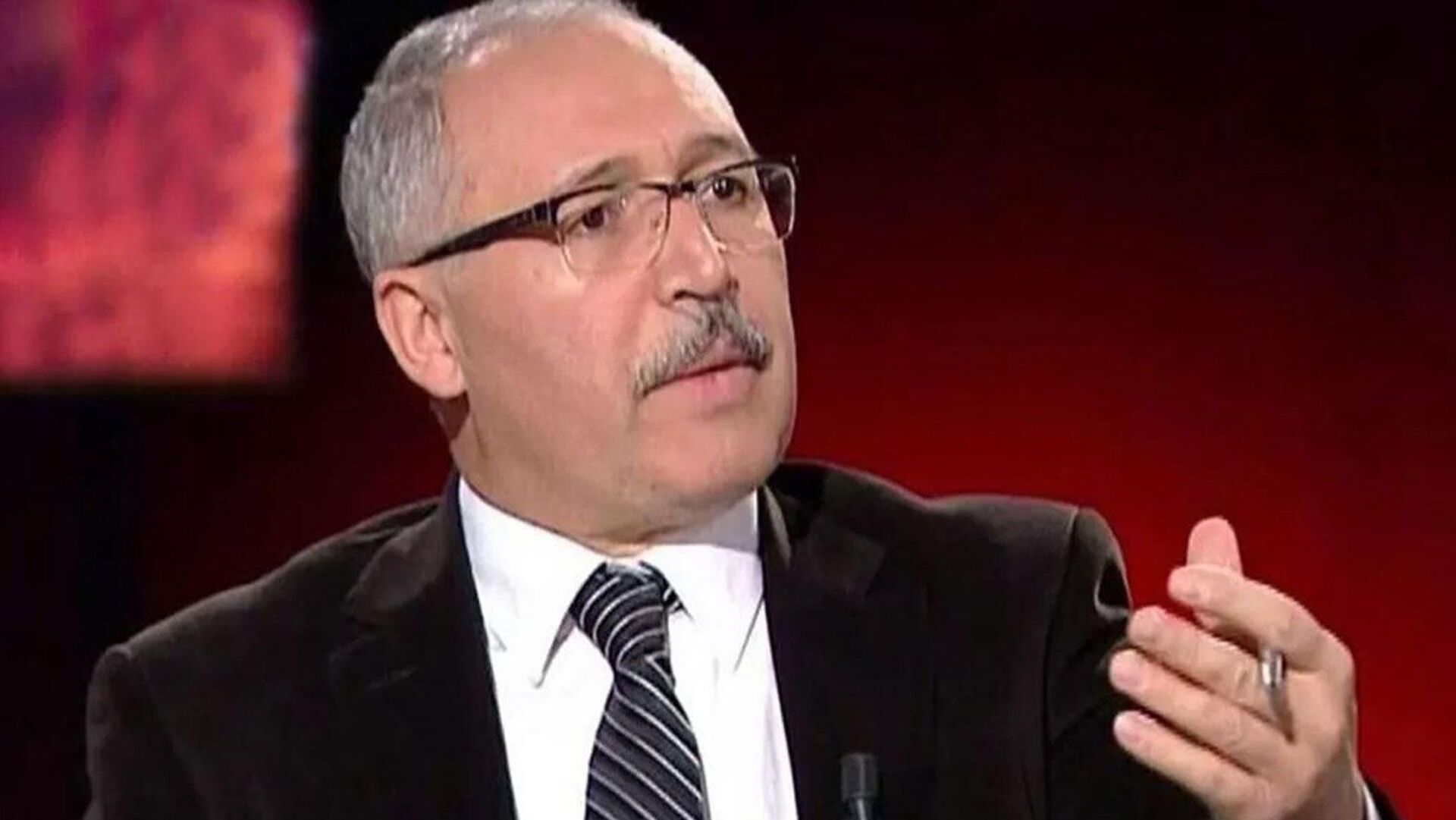 Abdulkadir Selvi: 'Özgür Özelciler yeni parti binası tuttu mu?'