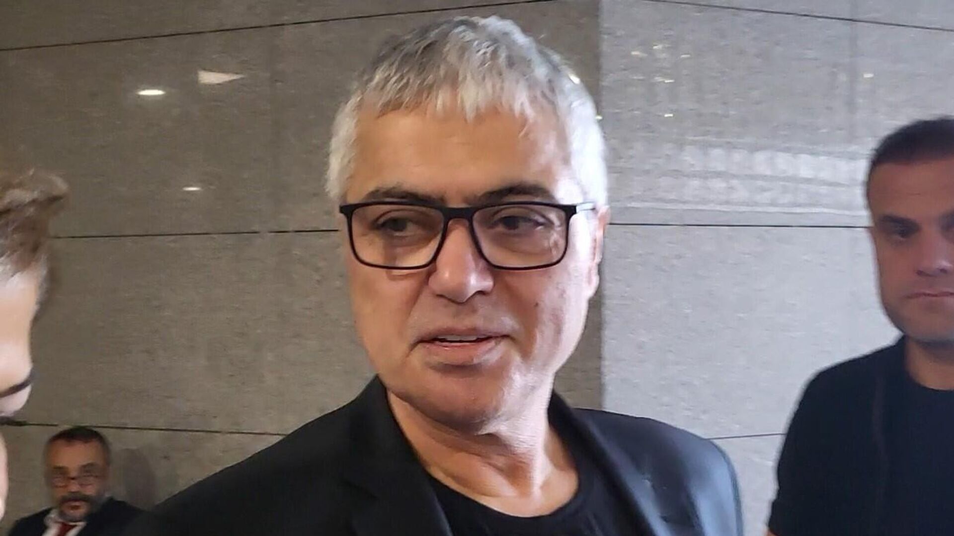Cengiz Kurtoğlu kaza geçirdi, Ankara konseri ertelendi