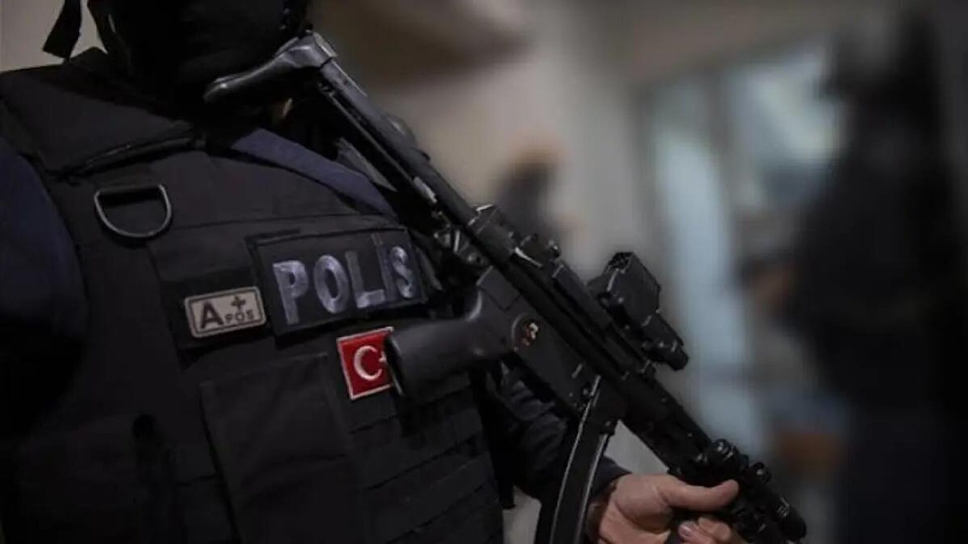 Sokak çetelerine 5 ilde büyük operasyon: 3'ü avukat olmak üzere 32 şüpheli hakkında adli işlem