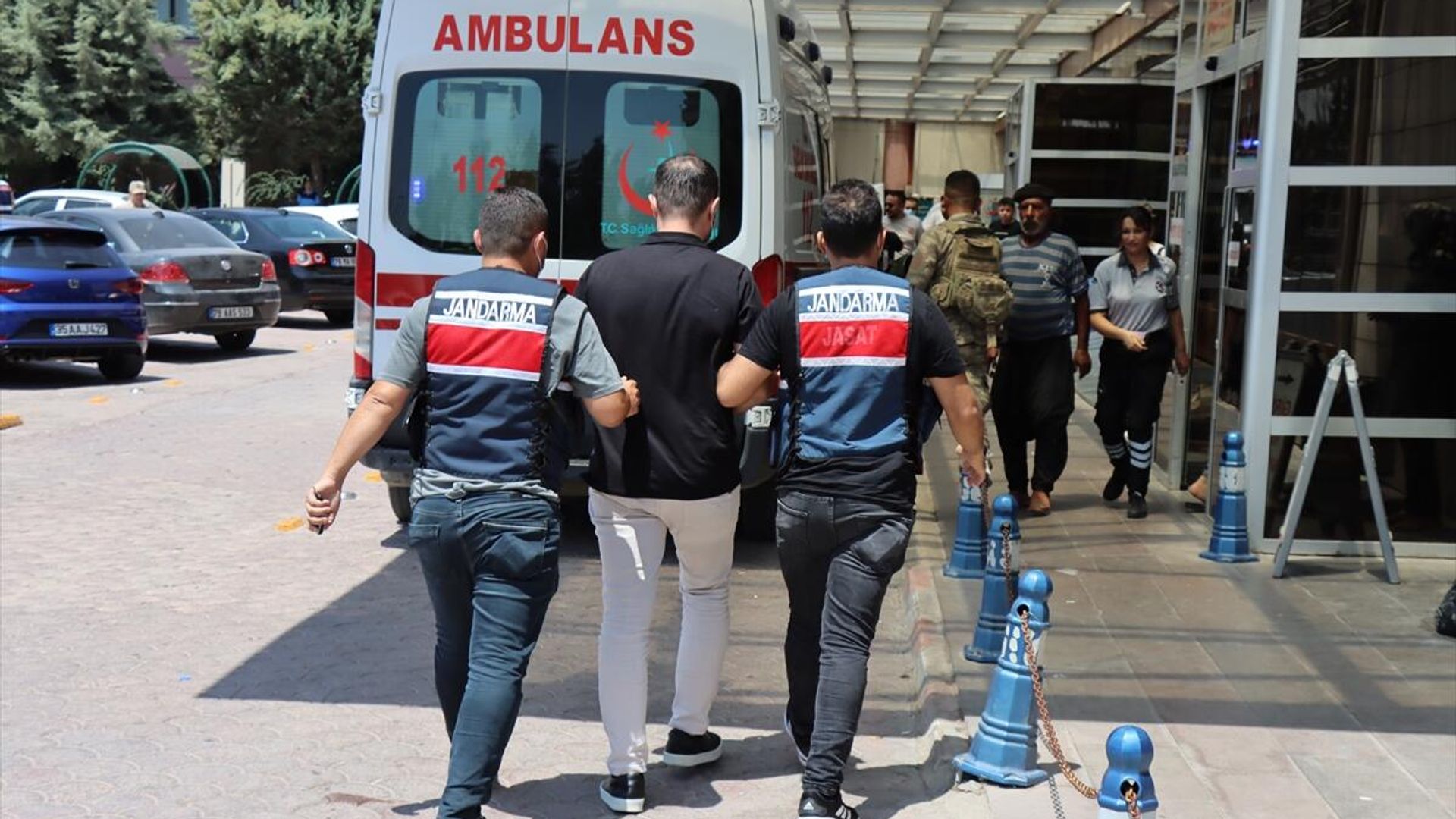 Manavgat'ta canlı yayında terör propagandası: 2 kişi tutuklandı