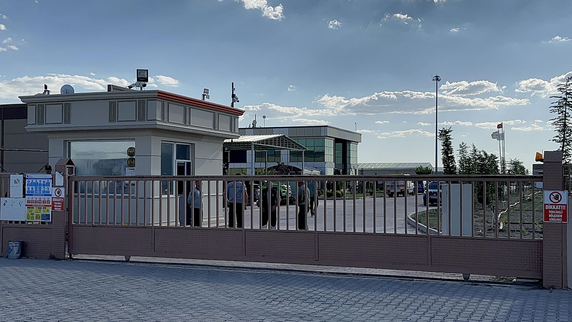 Niğde'de havai fişek fabrikasında patlama: 1 işçi hayatını kaybetti, yaralılar var