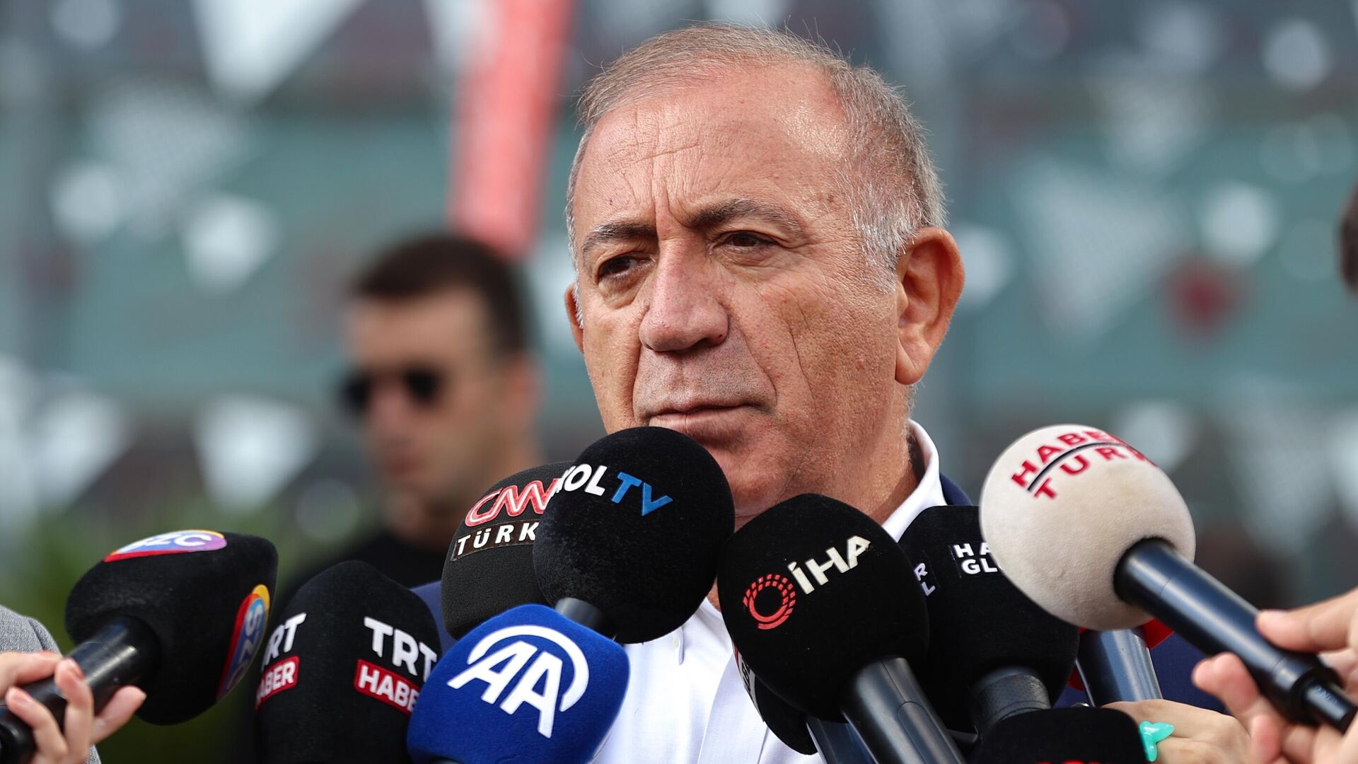 CHP'de Gürsel Tekin görevine devam edecek: Mahkeme tedbir kararının devamına hükmetti