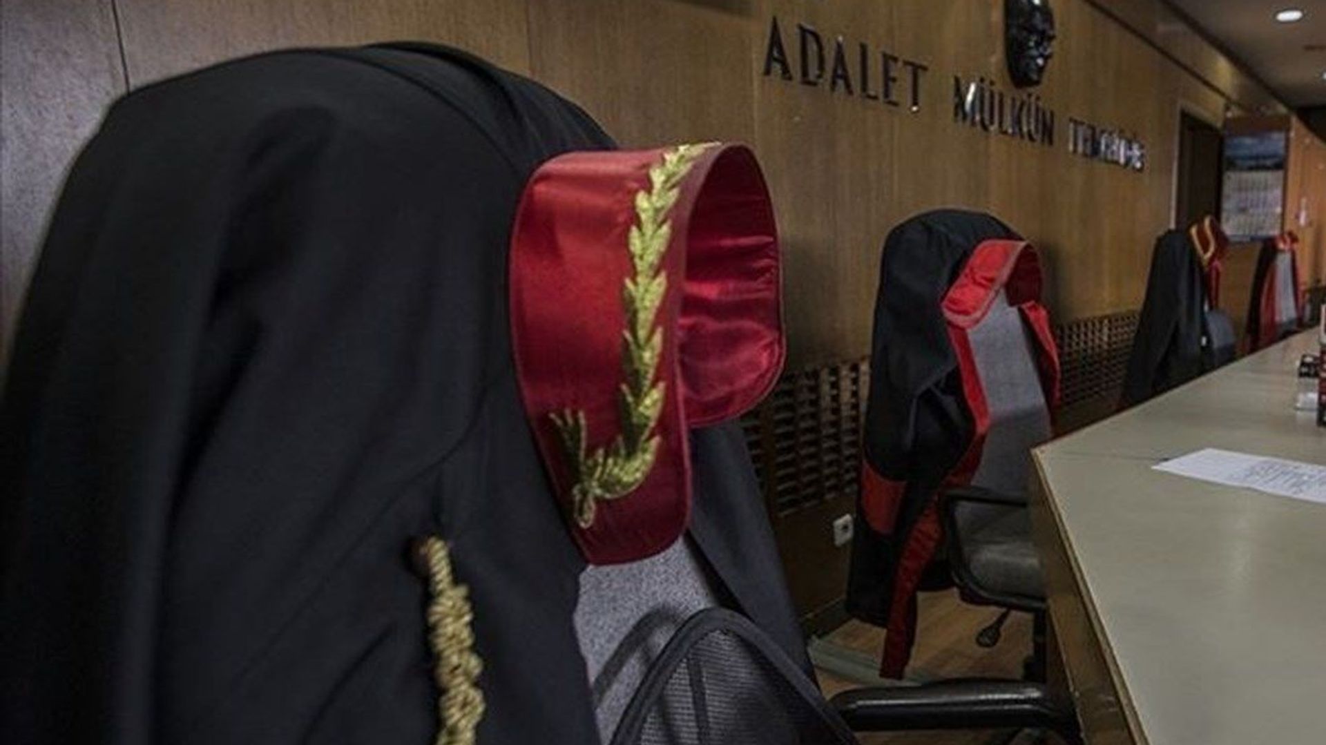 Bakırköy Cumhuriyet Başsavcılığı açıkladı: 15 Temmuz'a tiyatro diyen meclis üyeleri hakkında soruşturma