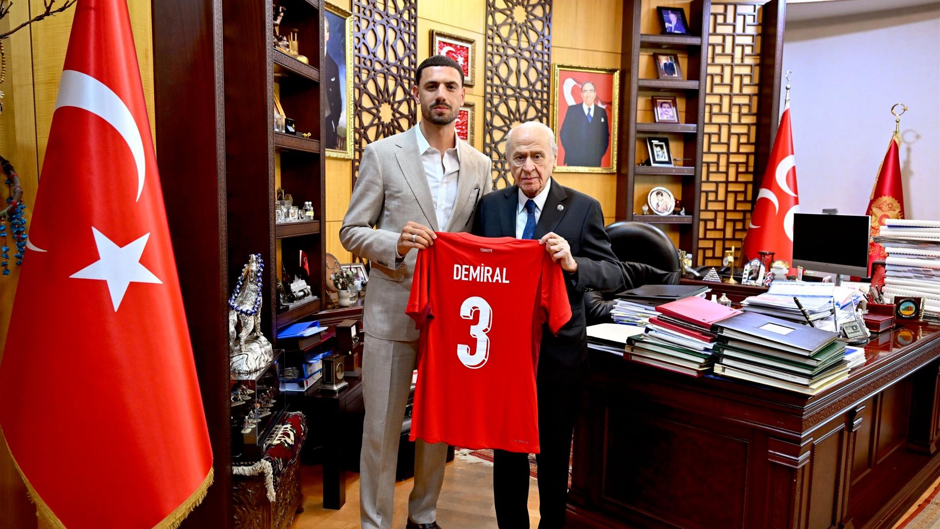 Merih Demiral'dan Bahçeli ve bakanlara ziyaret