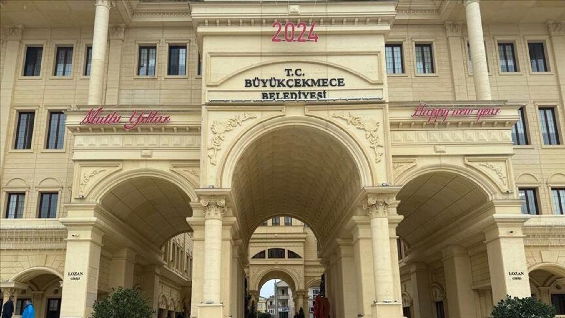 Büyükçekmece Belediyesinde yolsuzluk iddialarına ilişkin dava görülmeye başlandı: Savunmalar alınıyor
