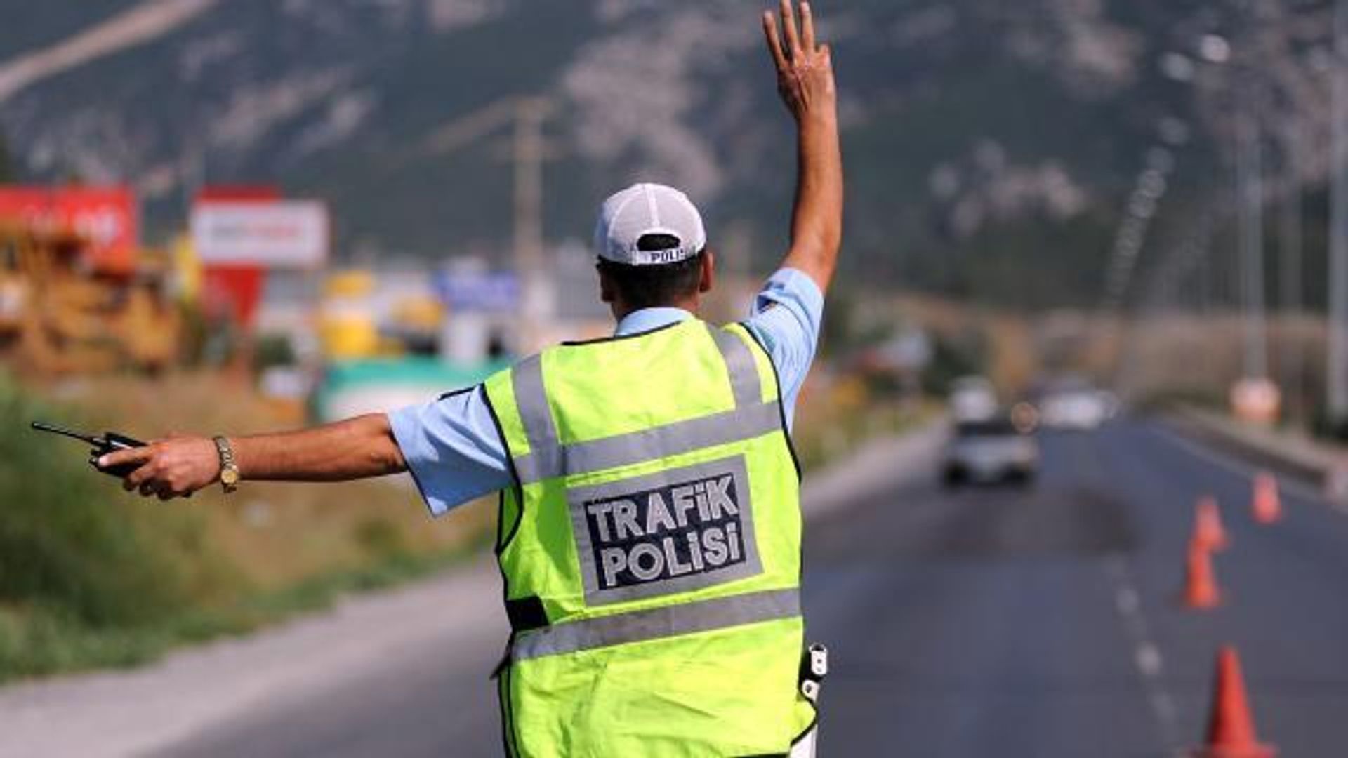 Kargo aracının sürücüsüne saldırdı, 190 bin lira ceza ve ehliyetini kaybetti