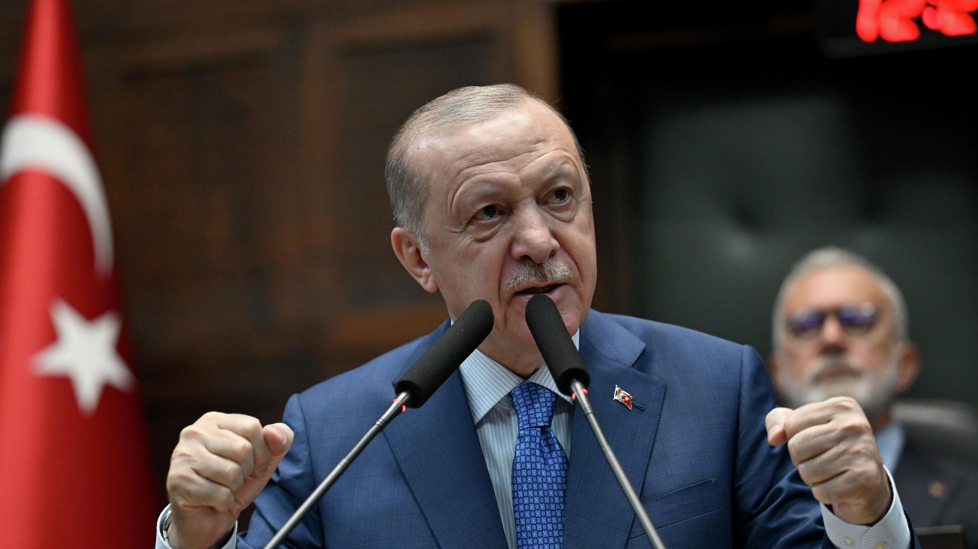 Erdoğan'dan AHBAP yorumu: 'Terbiye yoksunu tiplerin nasıl hariçten gazel okudukları ortaya çıkıyor'