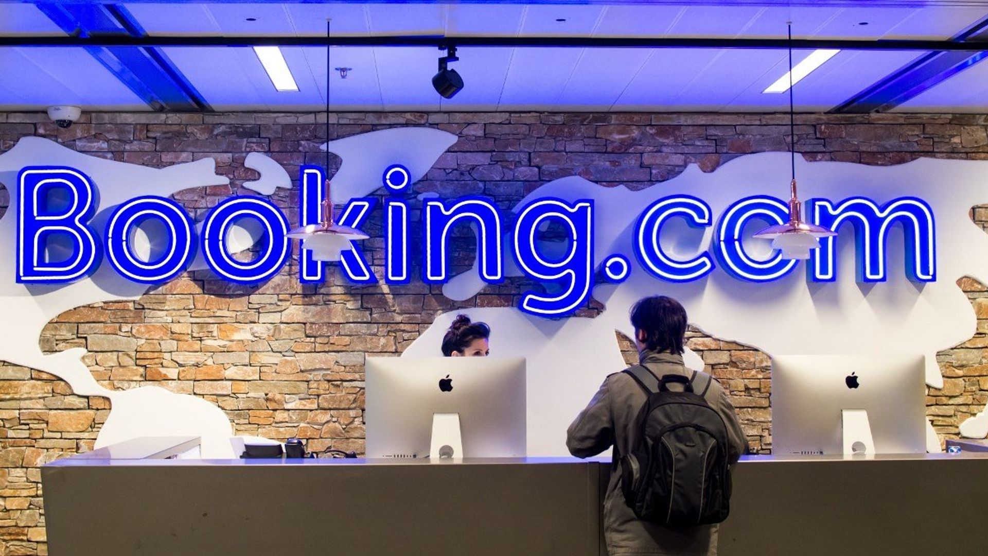 Booking.com Türkiye'de yeniden hizmete açılıyor: Düzenleme AK Parti grubunda imzaya açıldı