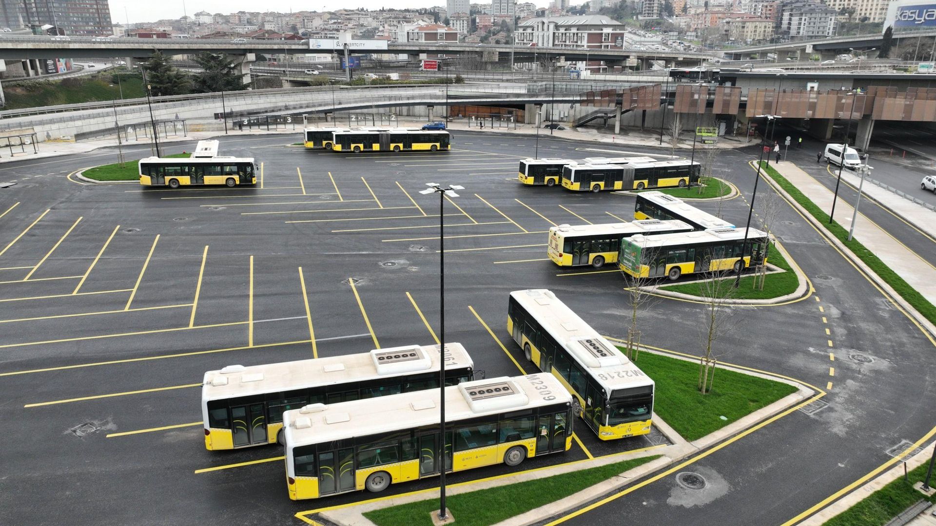 İstanbul'da toplu ulaşımda önemli değişiklik: Kadıköy'de 13 İETT hattının son durağı değişti