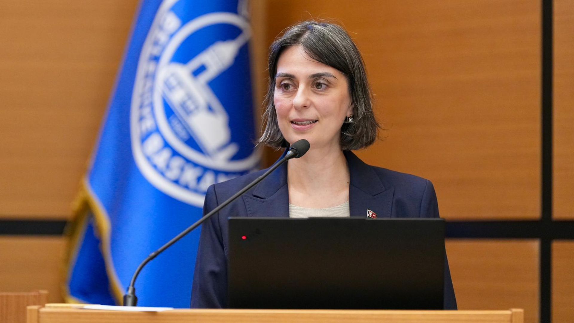 Üsküdar Belediye Başkanı Sinem Dedetaş görevden uzaklaştırıldı