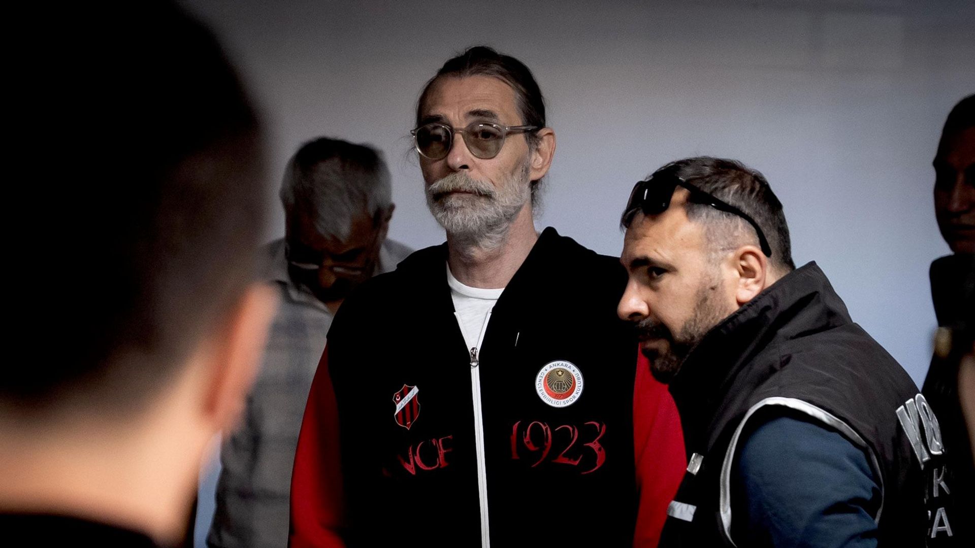 İçişleri Bakanlığı açıkladı: Erdal Beşikçioğlu görevden uzaklaştırıldı