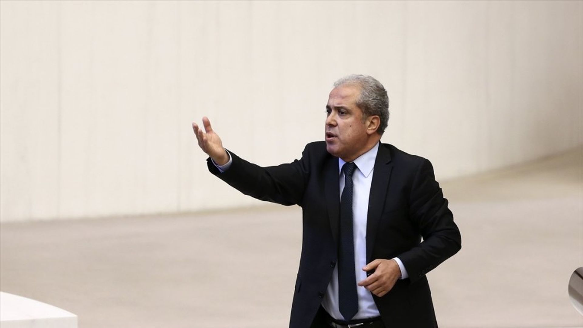 Şamil Tayyar’dan,  Cem Küçük soruşturmasında gözaltına alınan gazeteci Tahir Sarıkaya açıklaması: Konuşursa deprem olur