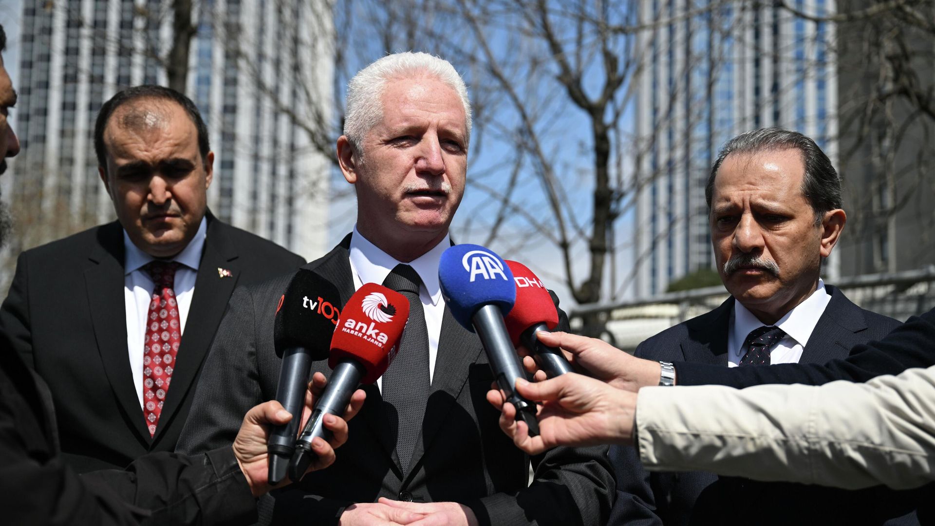 İstanbul Valiliği'nden dolandırıcılık uyarısı:  'Şikayet etmeniz ve güvenlik birimlerine bildirmeniz önemle rica olunur'