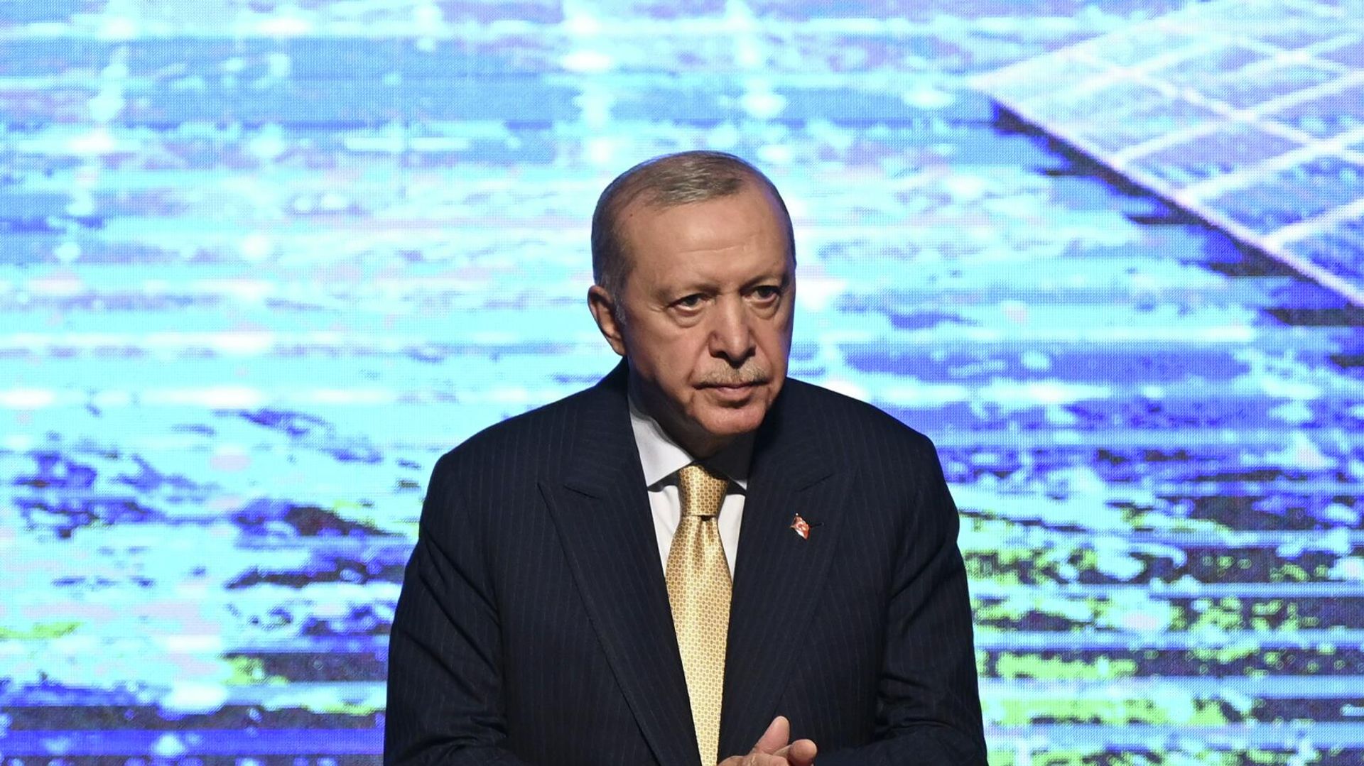 Erdoğan: Türkiye’yi terör tehdidinden kalıcı olarak kurtarmayı hedefleyen bu adımın hayırlara vesile olmasını diliyorum