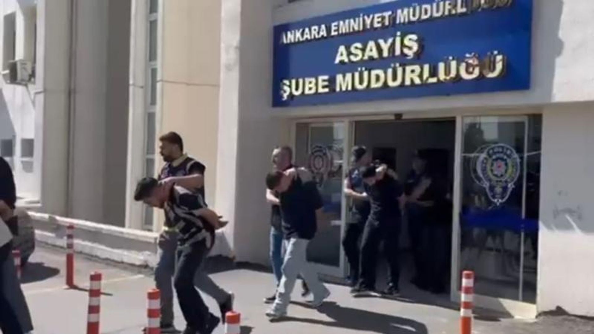Ankara'da drift atan ve trafiği tehlikeye atanlar yakalandı: 11 kişi gözaltında, 2 milyon 78 bin lira idari ceza