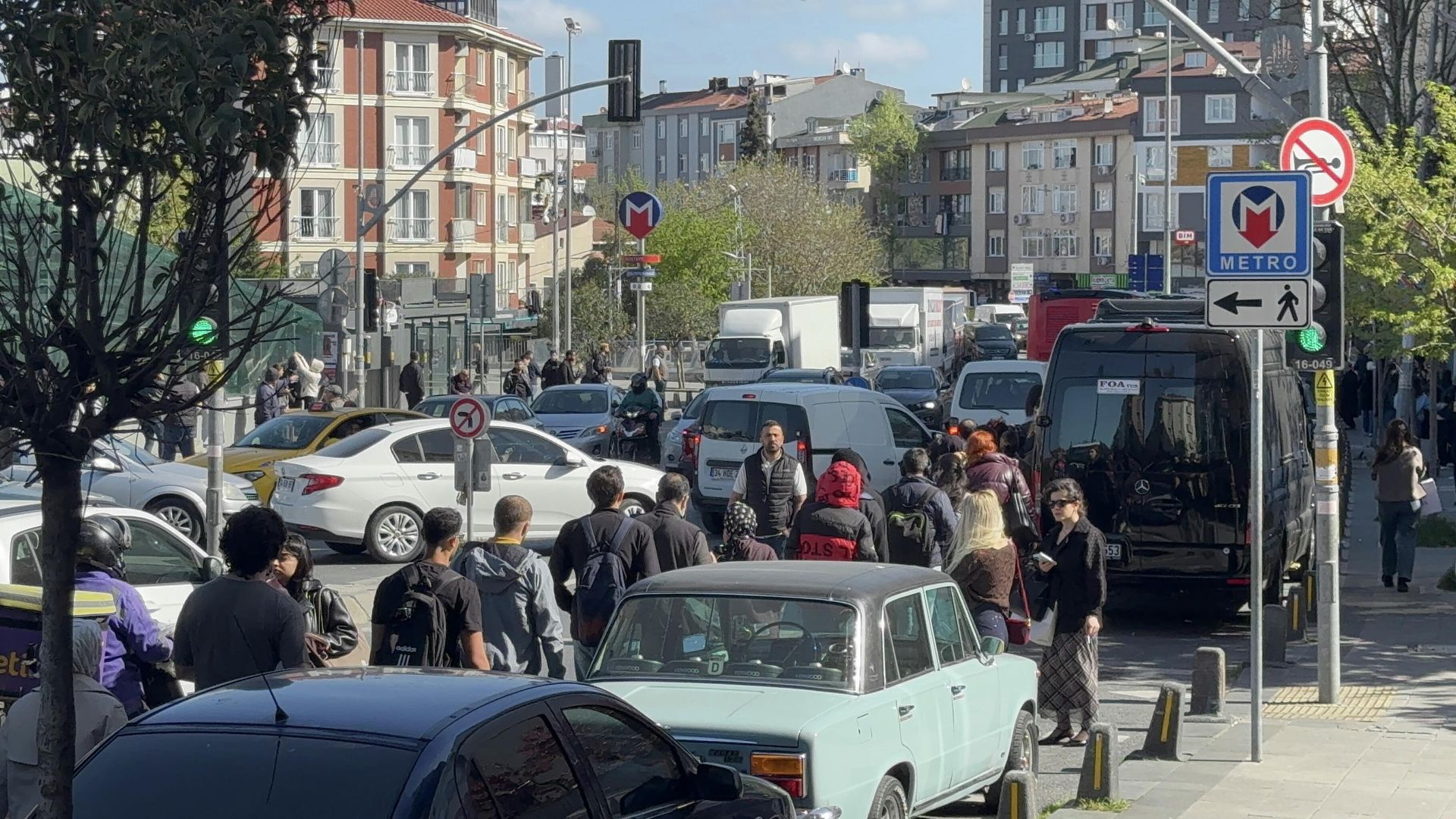 7 dakikalık yol 35 dakikaya çıktı: Çöken M7 Metro Hattı yeniden ne zaman açılacak?