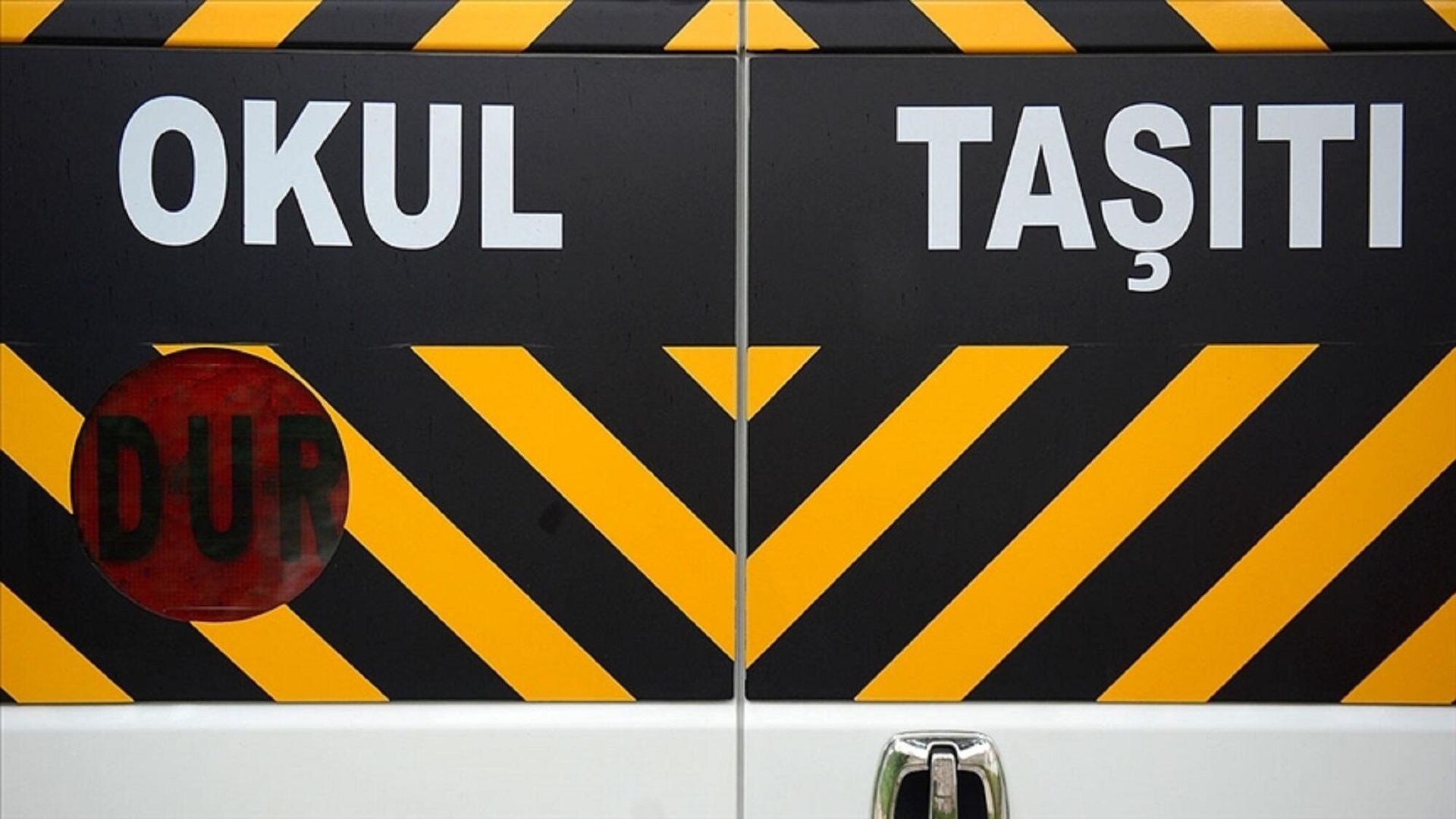 İzmir'de en düşük okul servisi 4 bin 228 TL oldu