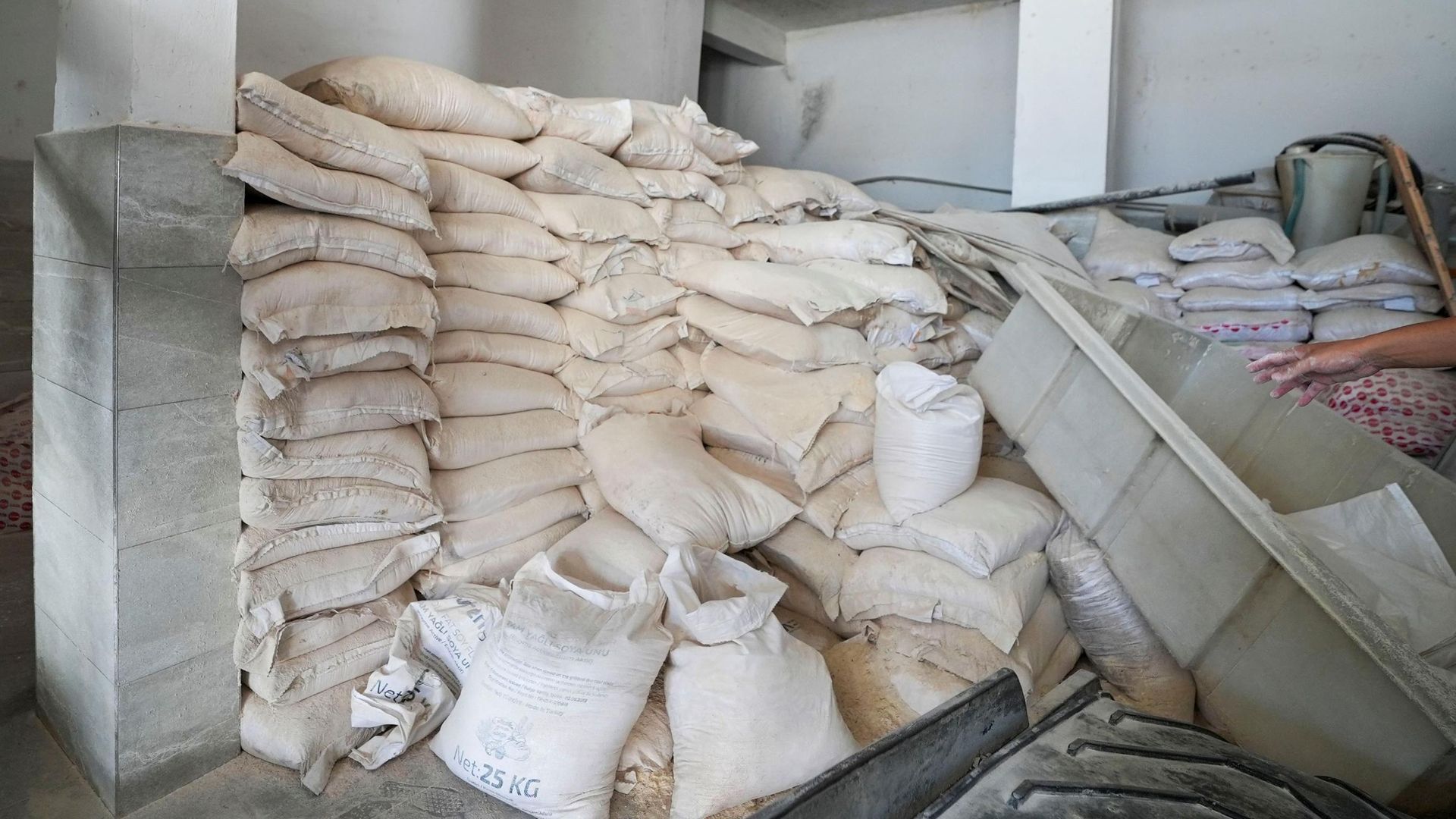 Un fabrikasında skandal: 30 ton bozuk ürün imha edildi
