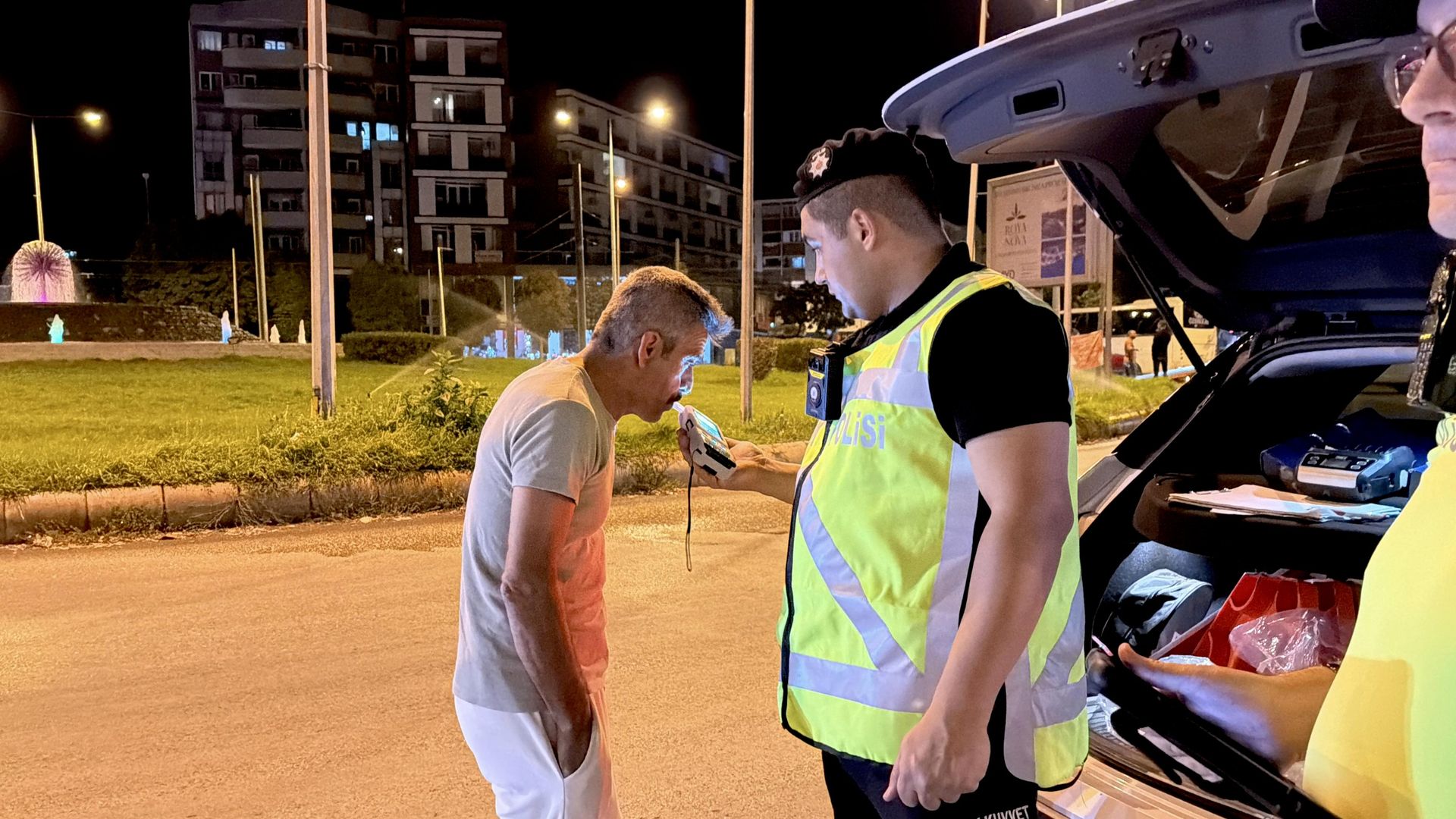 Polisin 'dur' ihtarına uymayan alkollü sürücüye 250 bin lira ceza kesildi