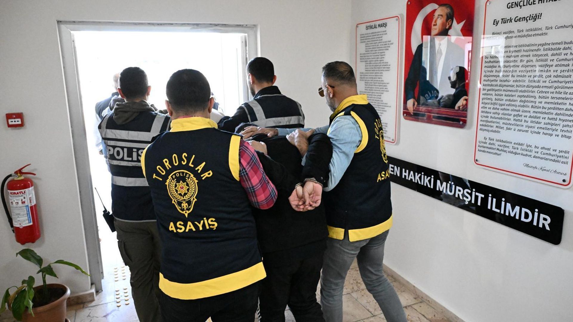 DinamikPay'a bahis ve kara para soruşturması: Gözaltılar var