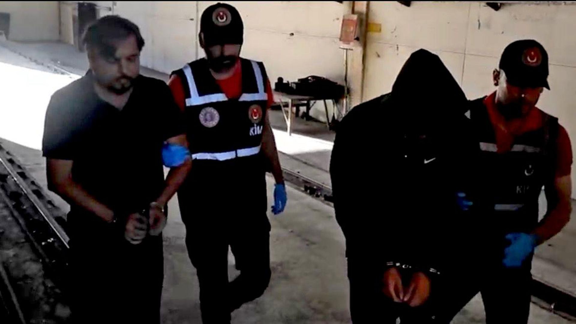 Arif Kocabıyık, TIR dorsesinin altında yurt dışına kaçarken yakalandı