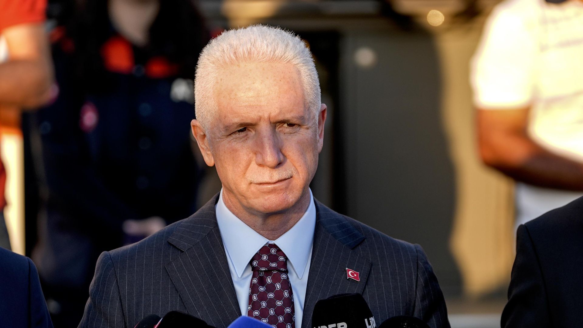 Vali Gül'den Silivri açıklarındaki kazaya ilişkin açıklama: 'Gemilerimizden birinin battığını düşünüyoruz'