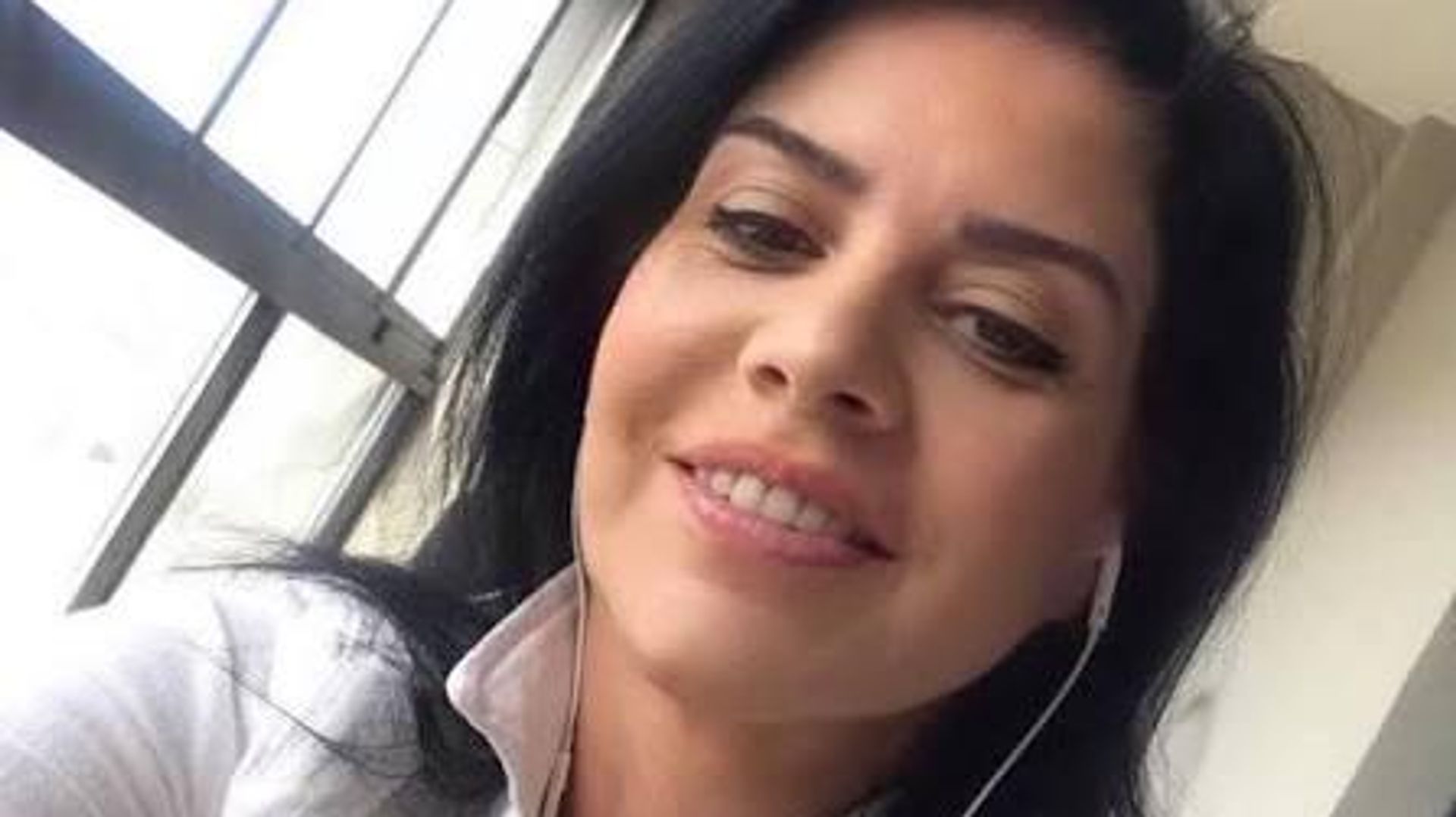 Sosyal medyada yayın yapıyordu: Gazeteci Oya Lale Arslan gözaltına alındı